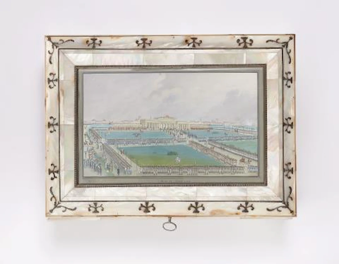 A casket with an extensive nécessaire by Balthasar Wigand (1770 - 1846)