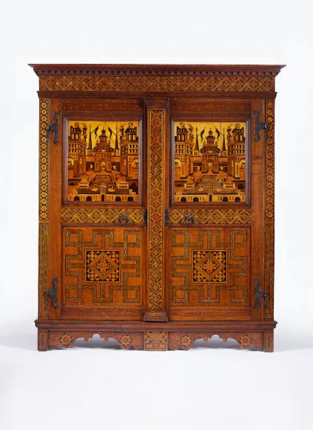 A Cologne linen cabinet