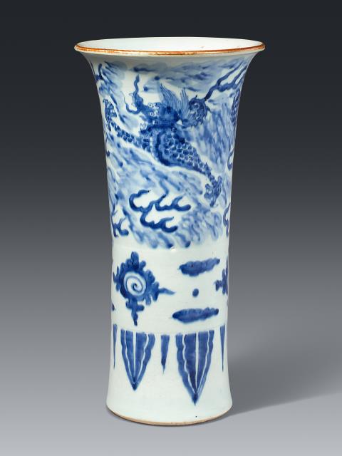 A blue and white beaker vase. Shunzhi period (1644-1661)
