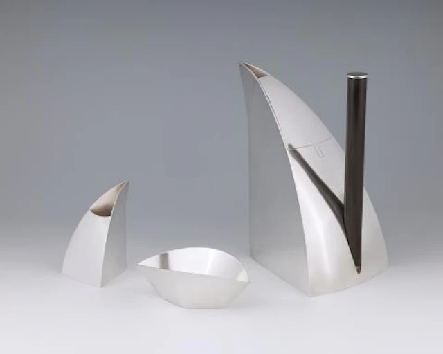 A silver coffee service SCULPTURA