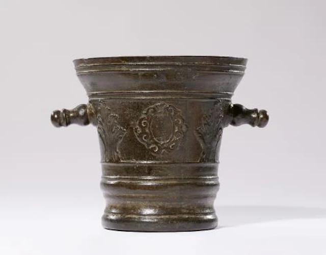 An Italian bronze mortar