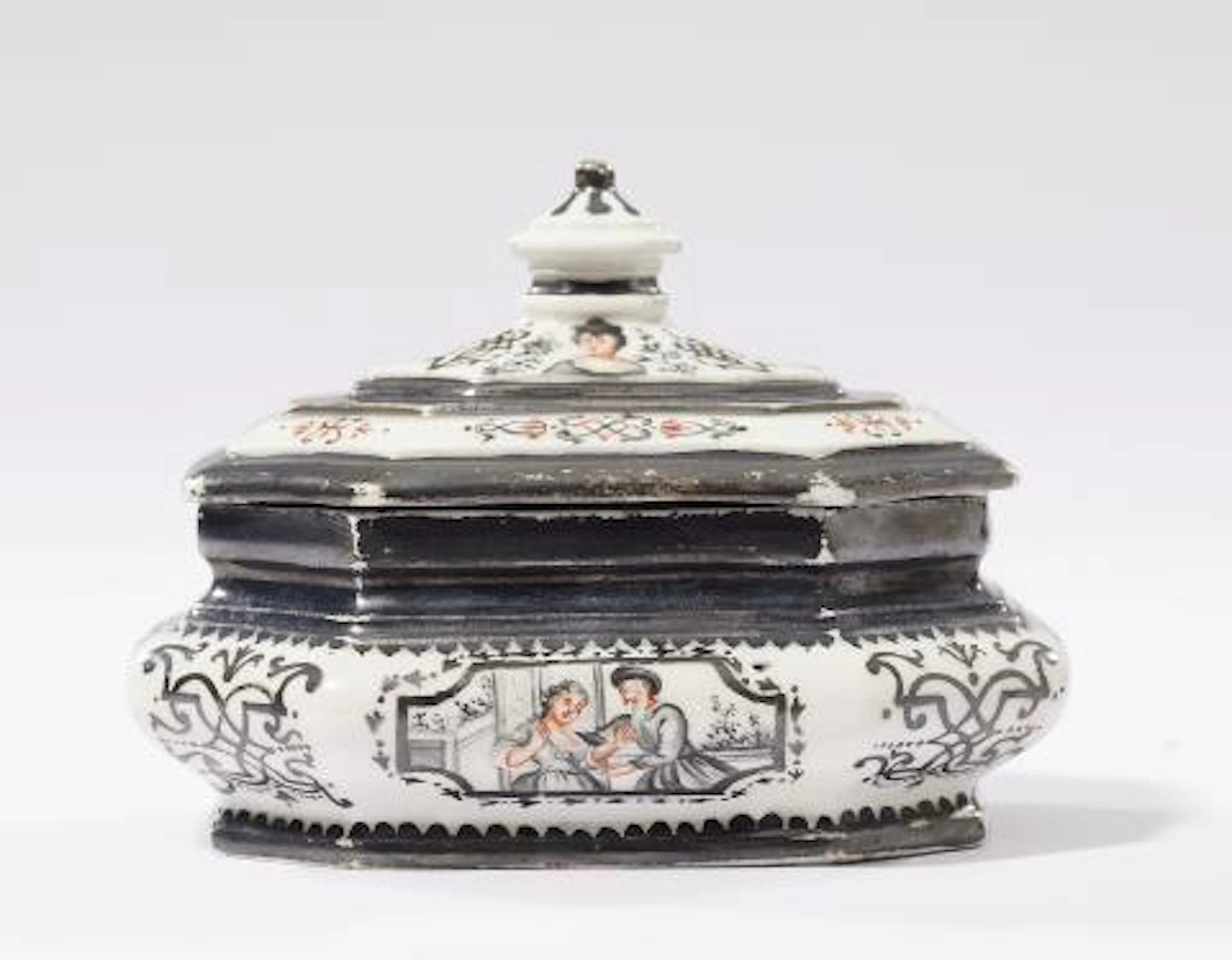 A Meissen porcelain sugar box with Comedia dell'arte scenes