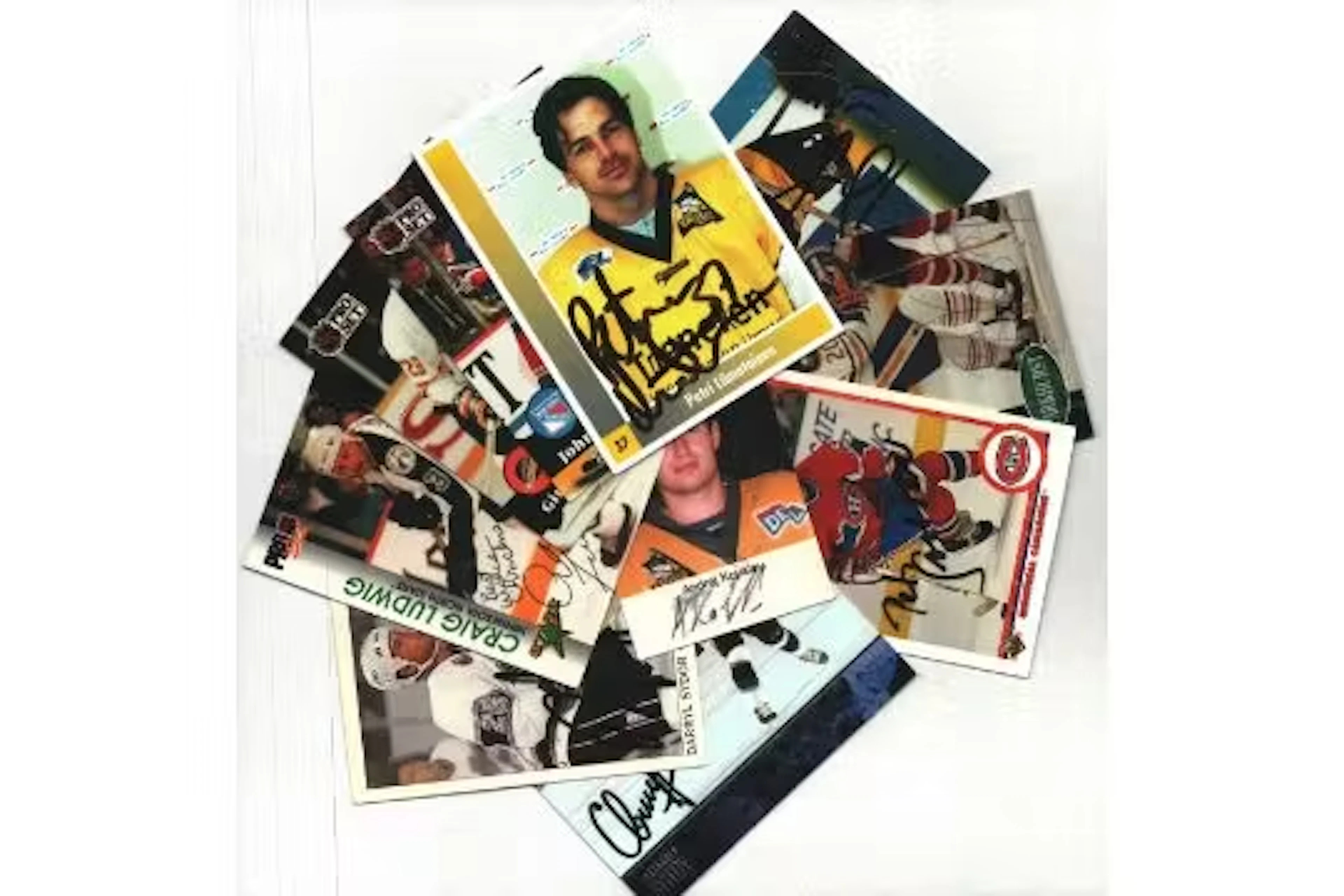 Ice Hockey signed trading card collection includes 10,cards great