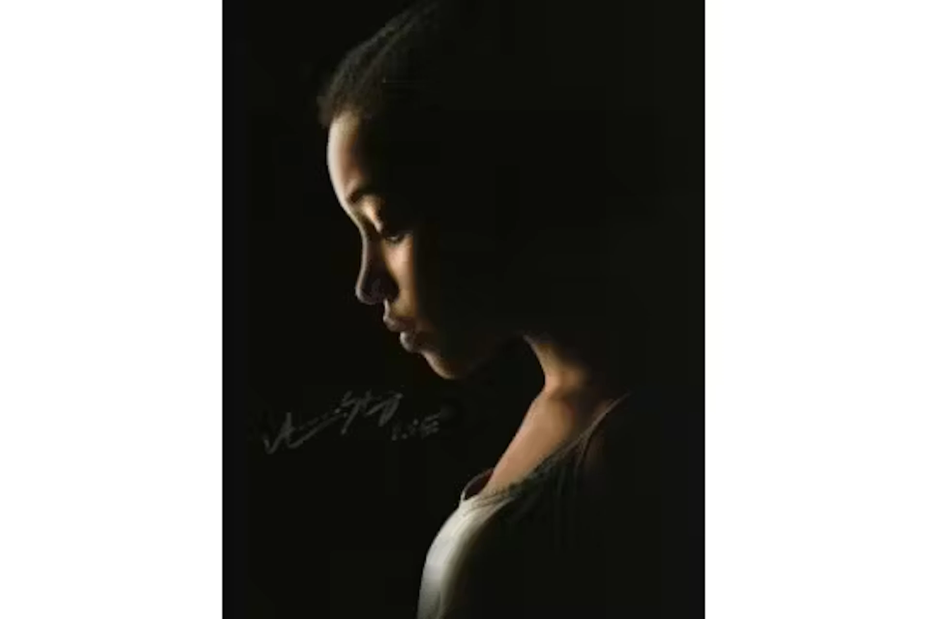 Amandla Stenberg signed 10x8 inch colour photo inscribed "Rue" from