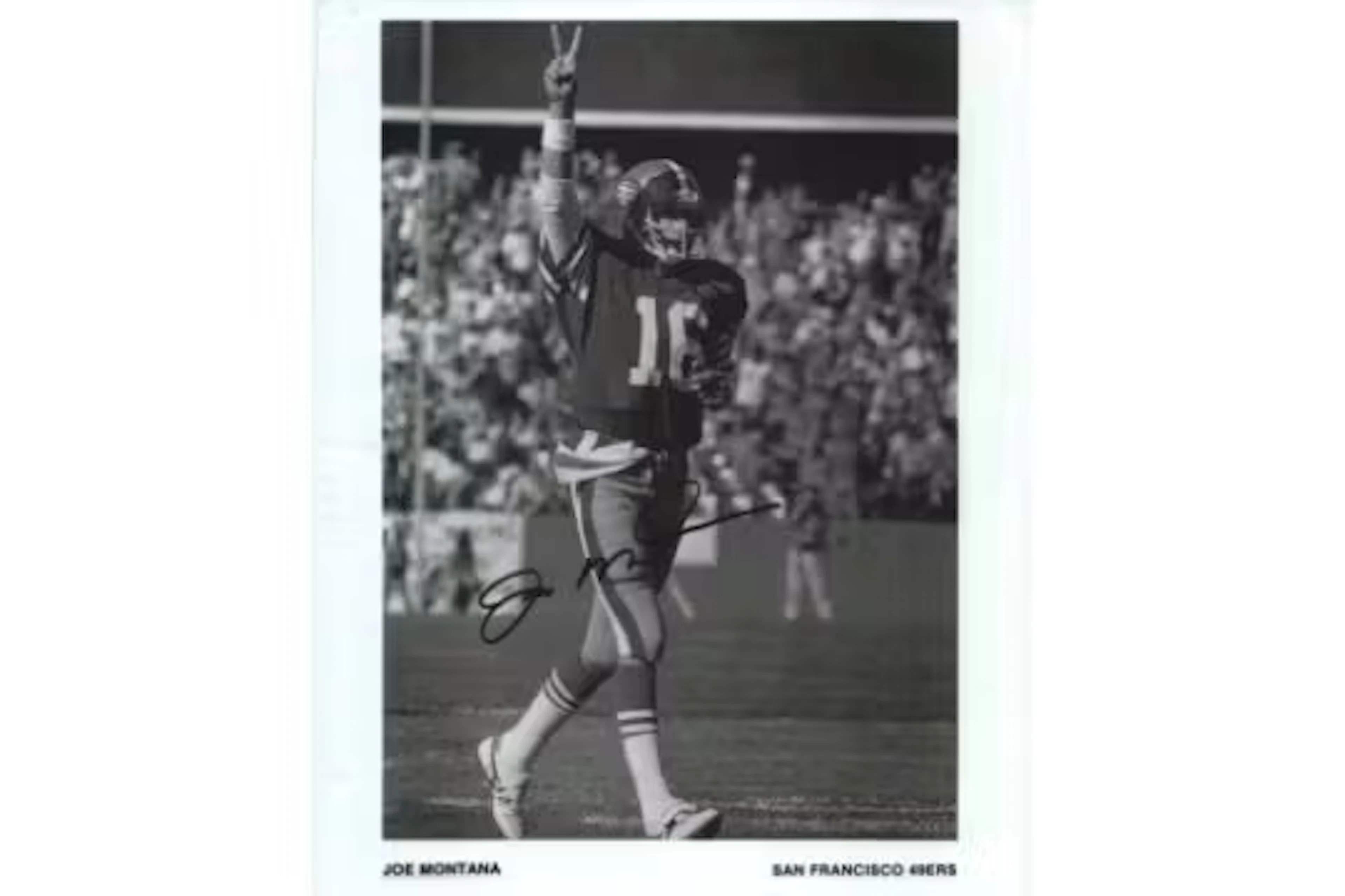 NFL Joe Montana signed 10x8inch San Francisco 49ers black and white