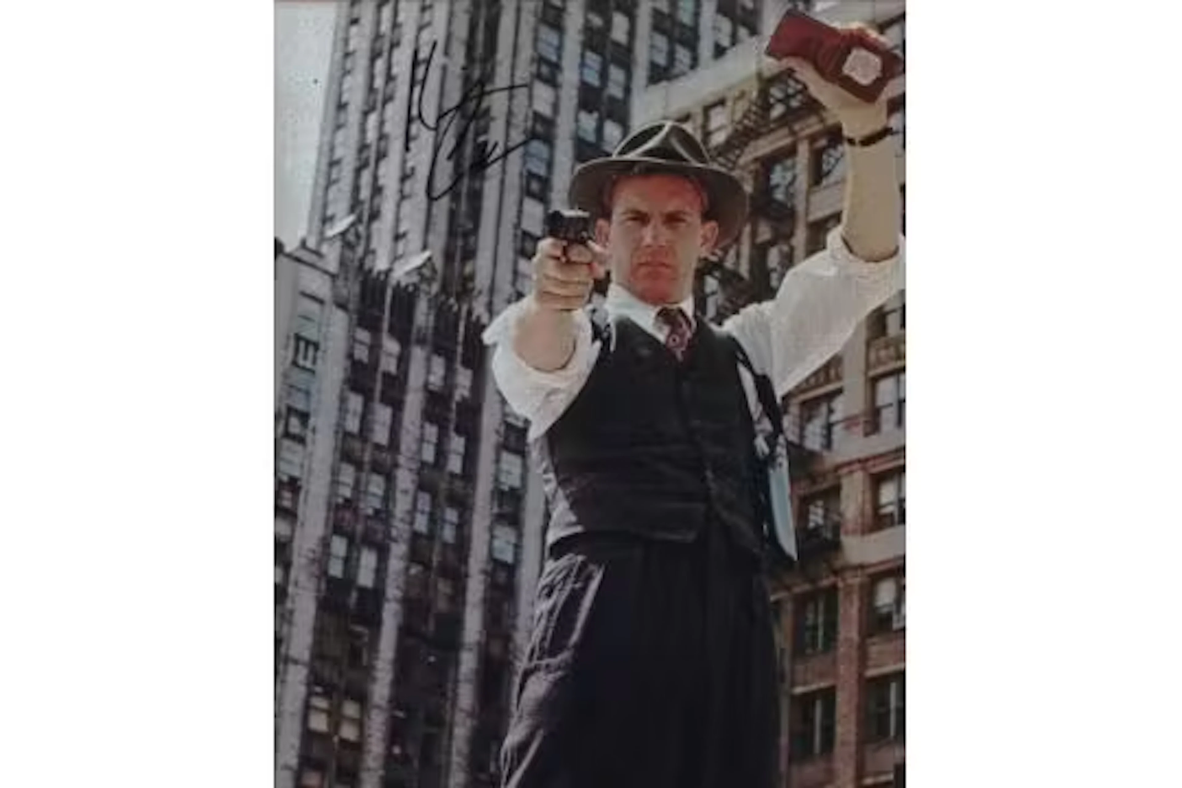 Kevin Costner signed 10x8inch colour photo. Good condition. All autographs