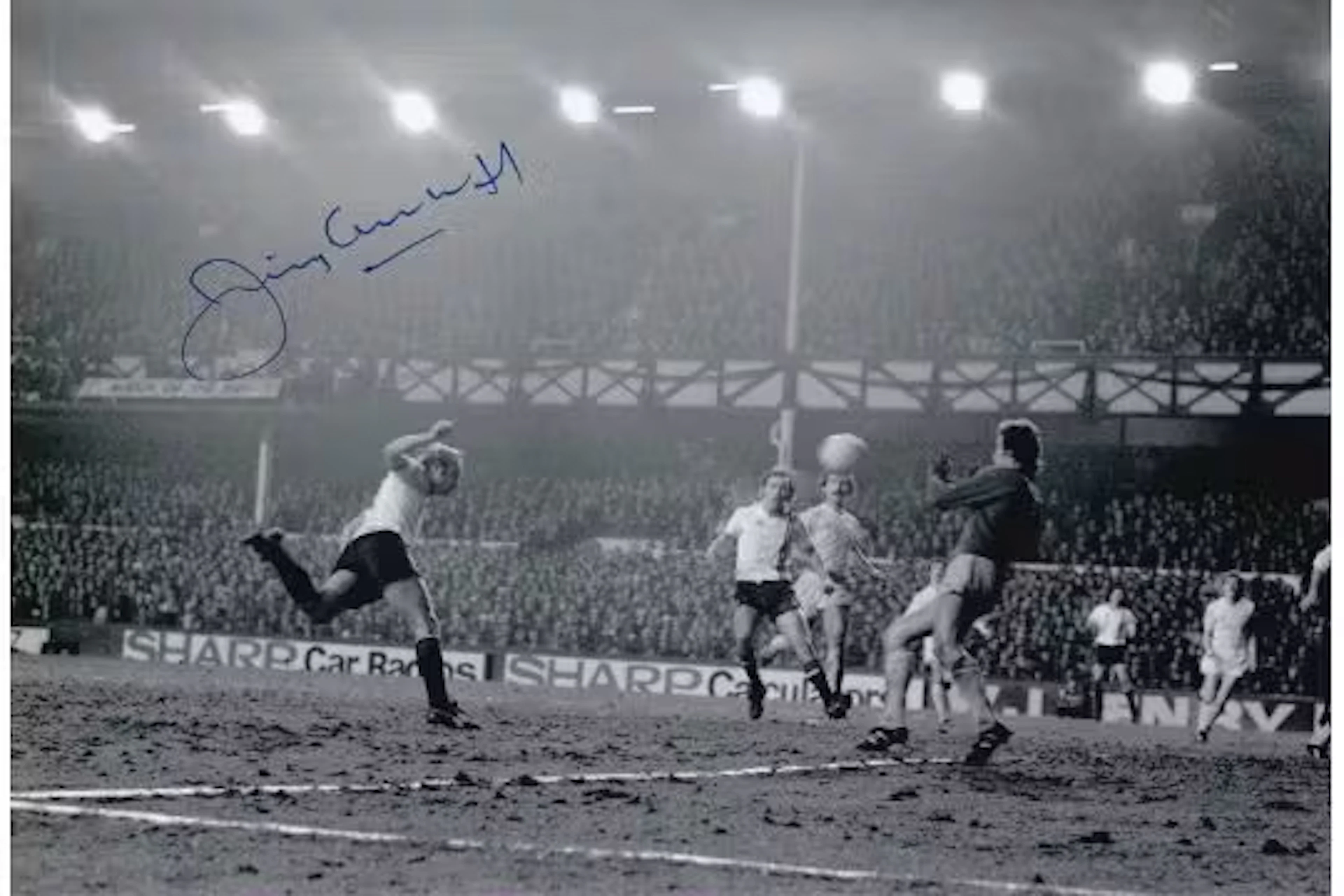 Autographed JIMMY GREENHOFF 12 x 8 photo : B/W, depicting a wonderful