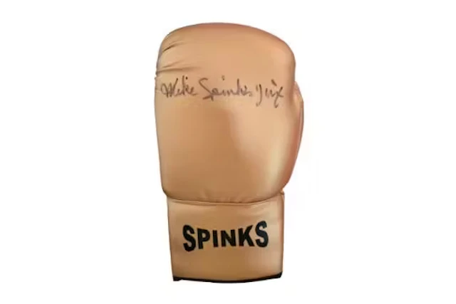 Mike Spinks "Jinx" signed Spinks boxing glove. Good condition. All