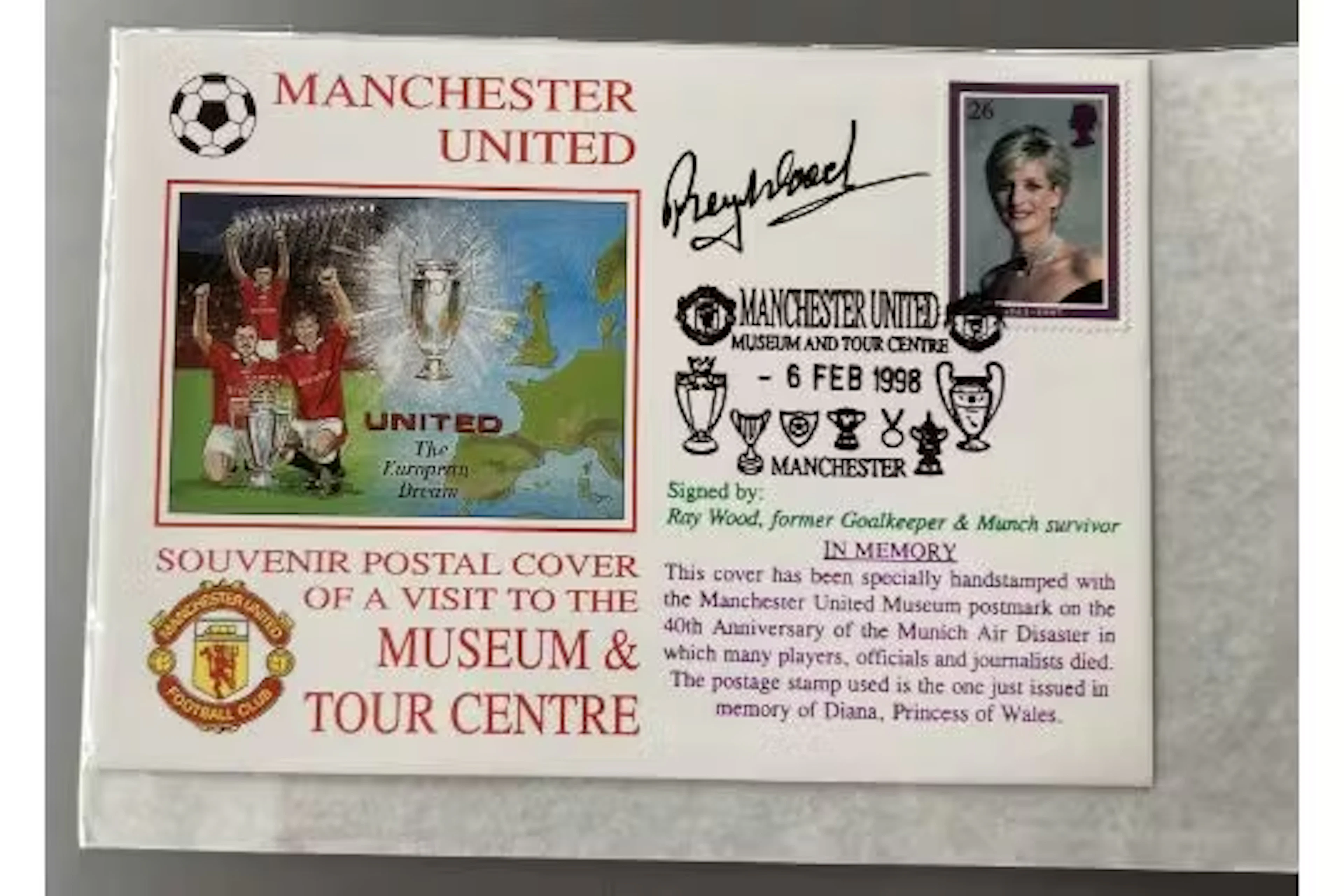 Football Munich Air Crash survivor Ray Wood signed 1998 official Man