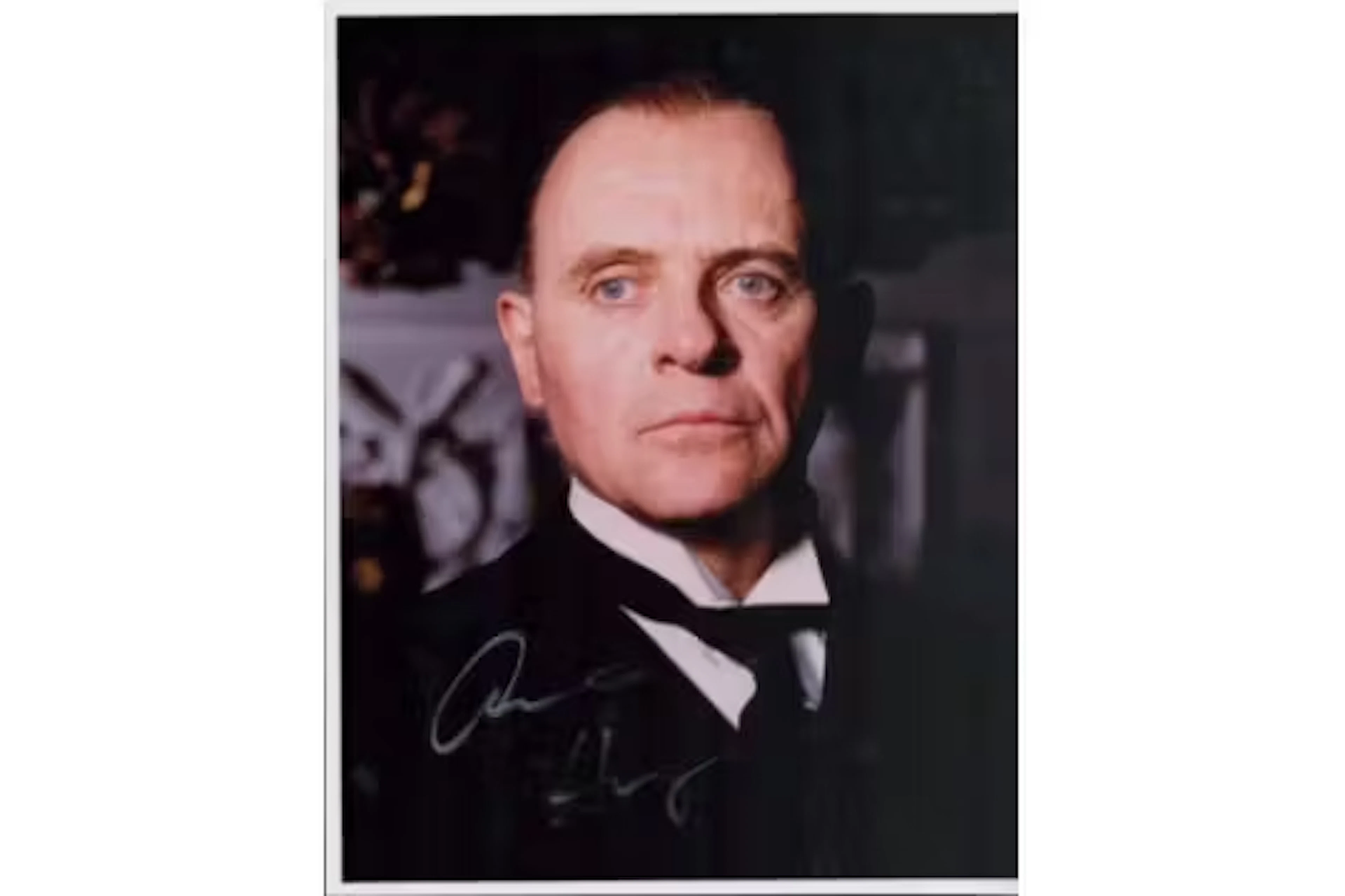 Anthony Hopkins signed 10x8inch colour photo. Good condition. All