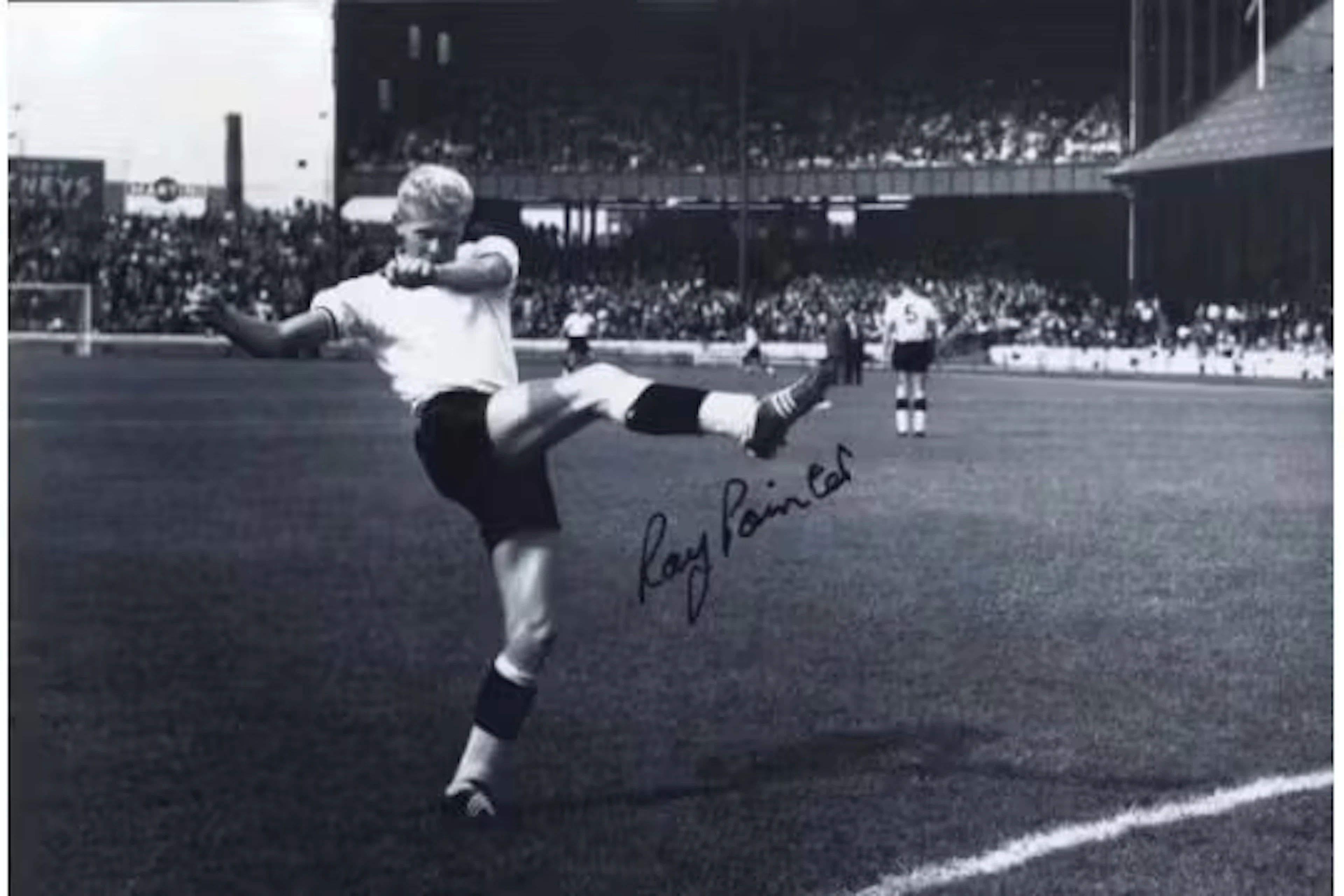 Ray Pointer signed 12x8 inch black and white photo. Good condition.