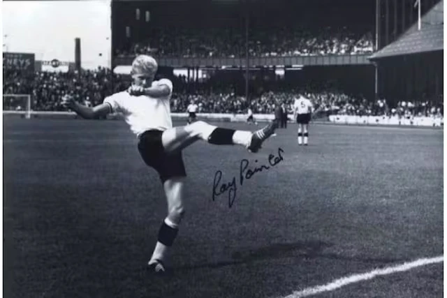 Ray Pointer signed 12x8 inch black and white photo. Good condition.