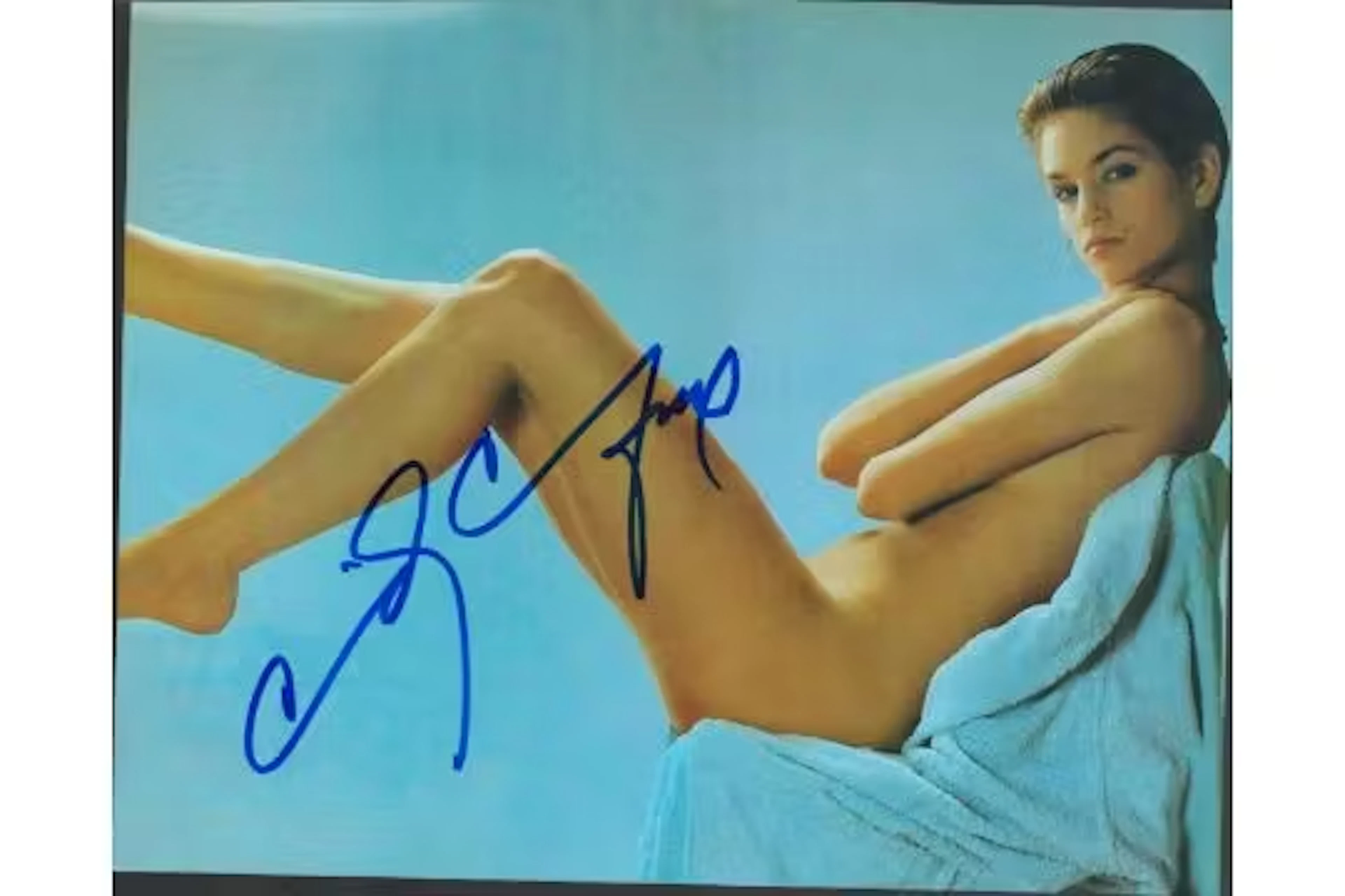 Cindy Crawford signed 10x8inch colour photo. Good condition. All autographs