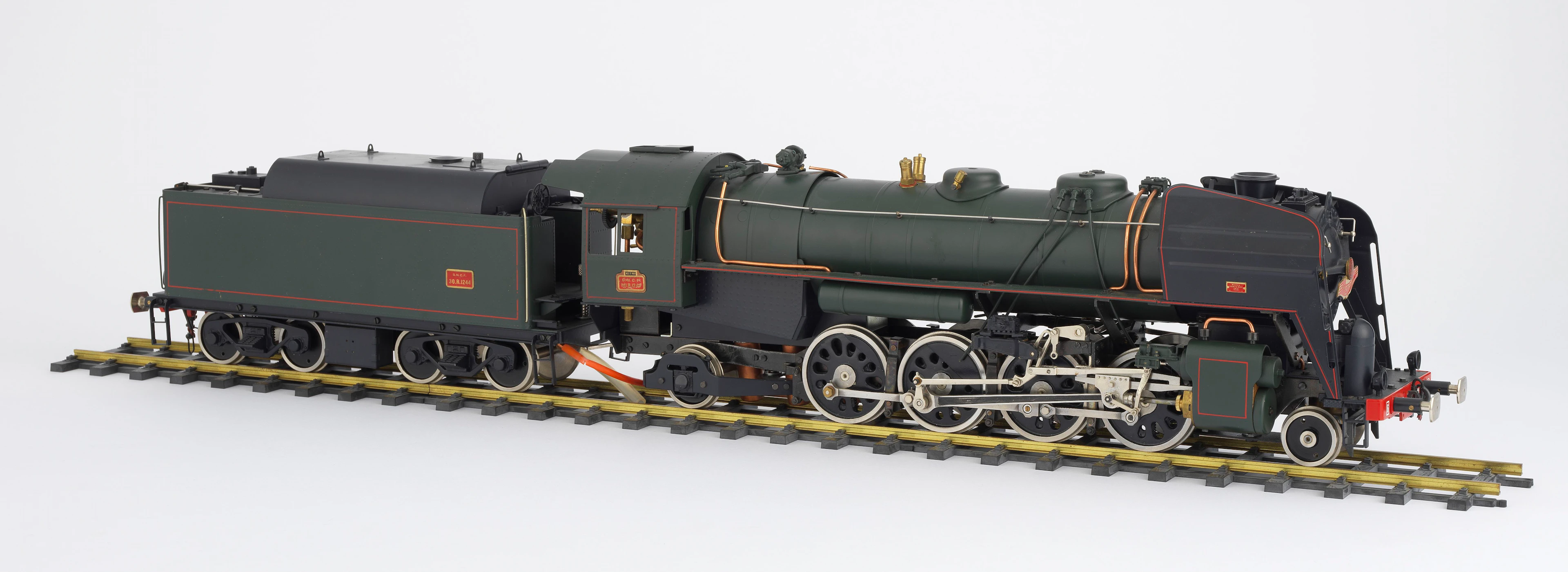 Modèle réduit de locomotive et tender à vapeur Aster-Fulgurex