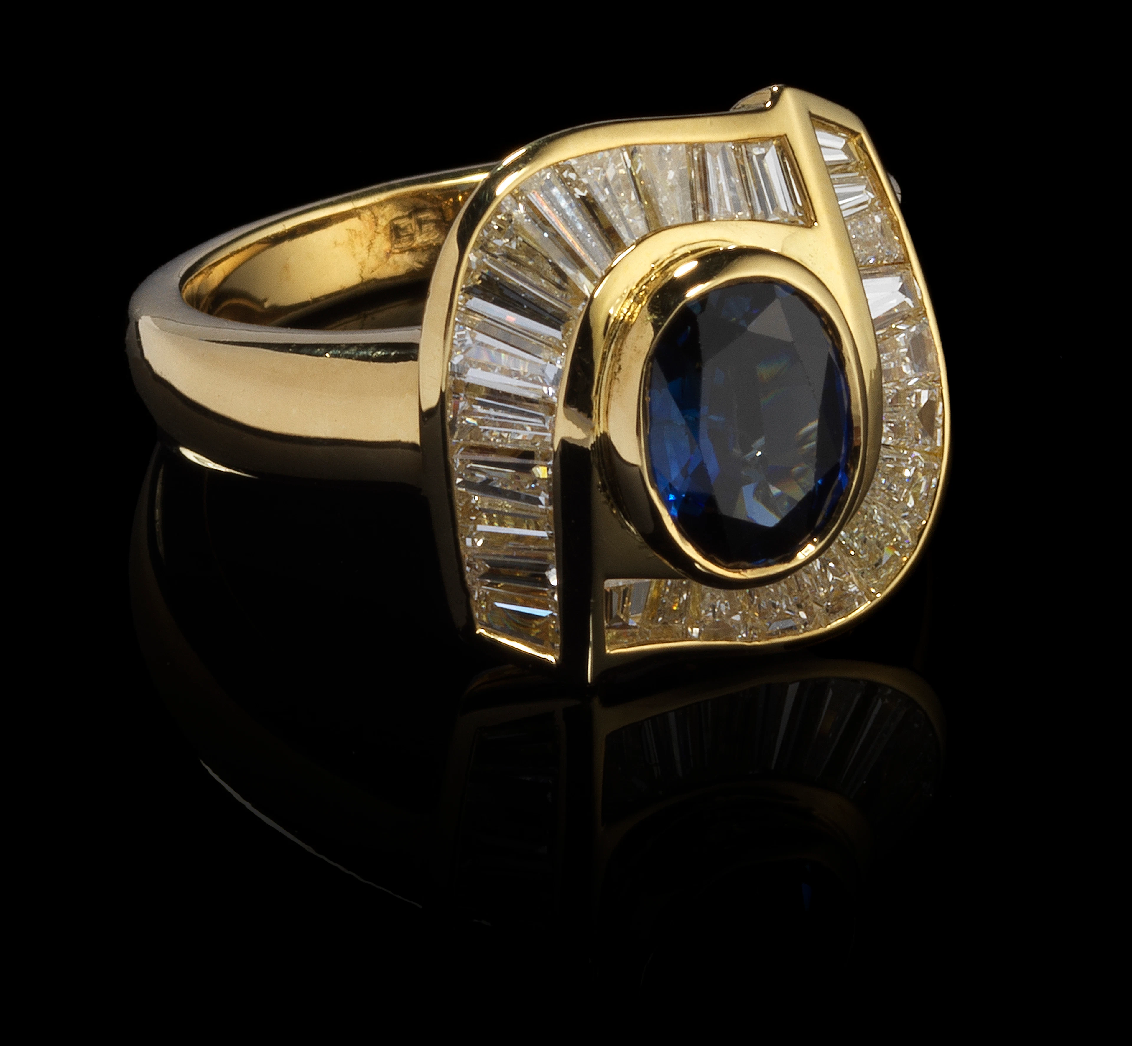 Bague sertie d'un saphir taille ovale (env. 1,2 ct)