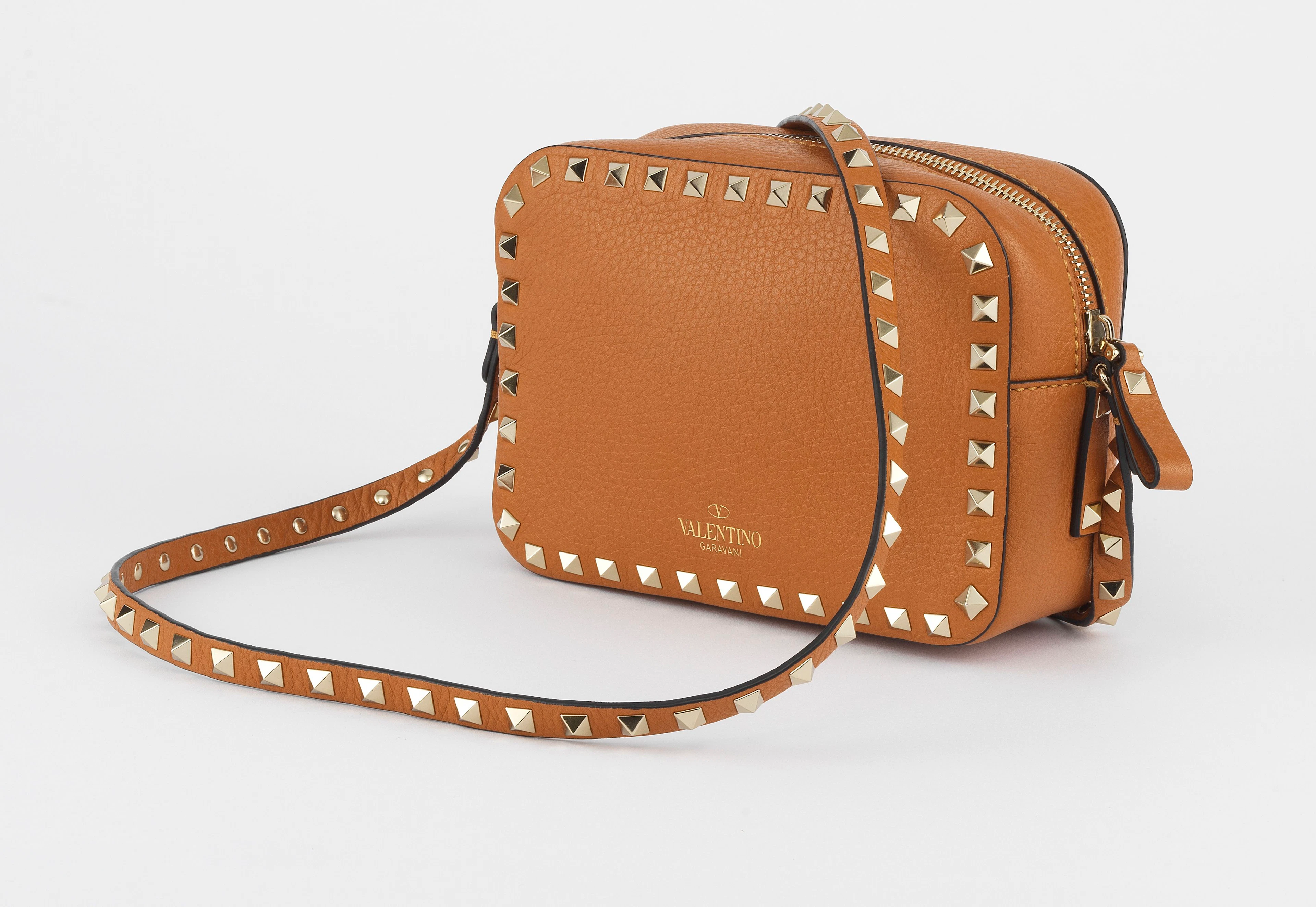 Valentino Garavani, Rockstud Camera Bag, sac à bandoulière