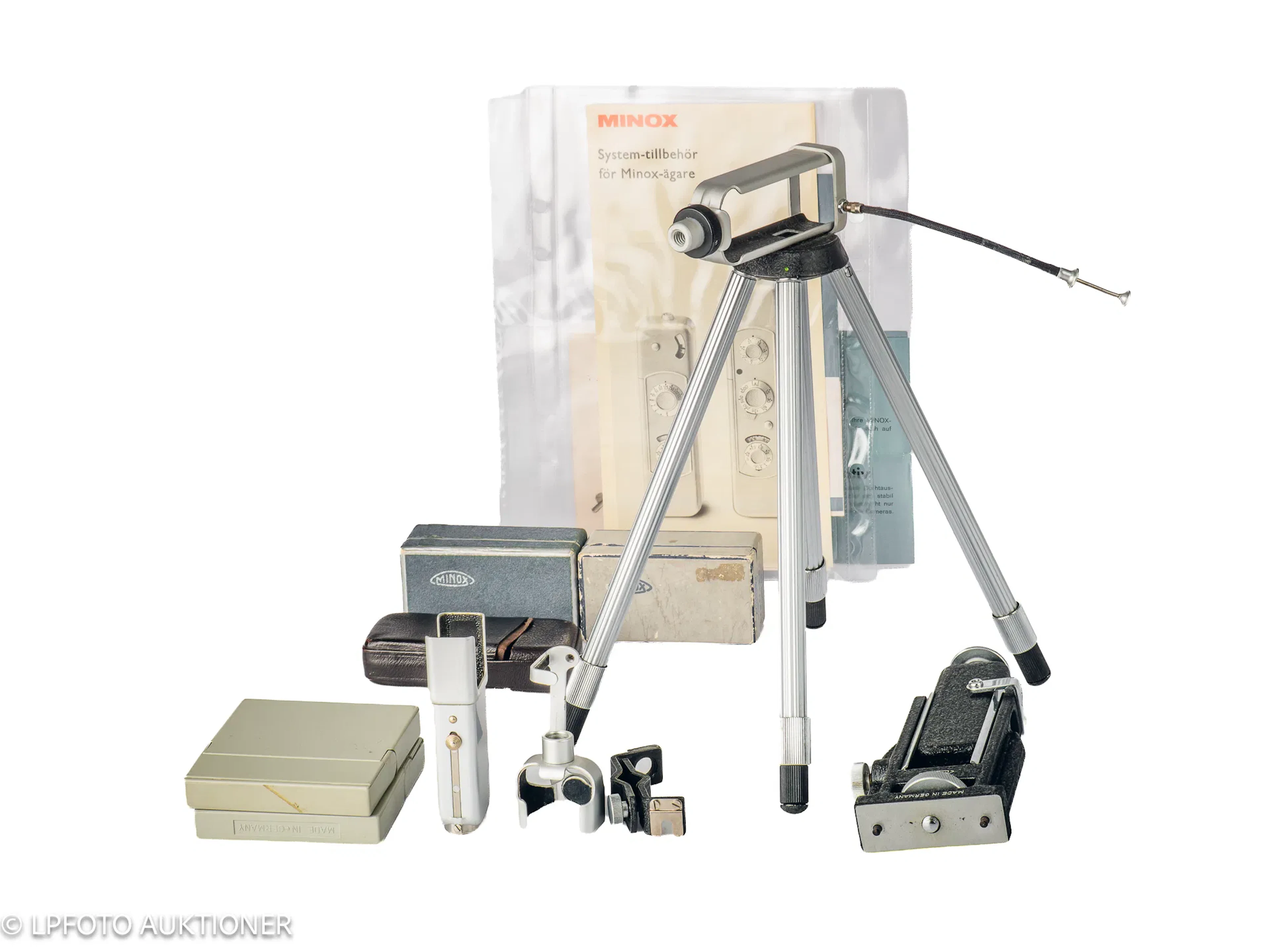 Lot with Minox Accessories