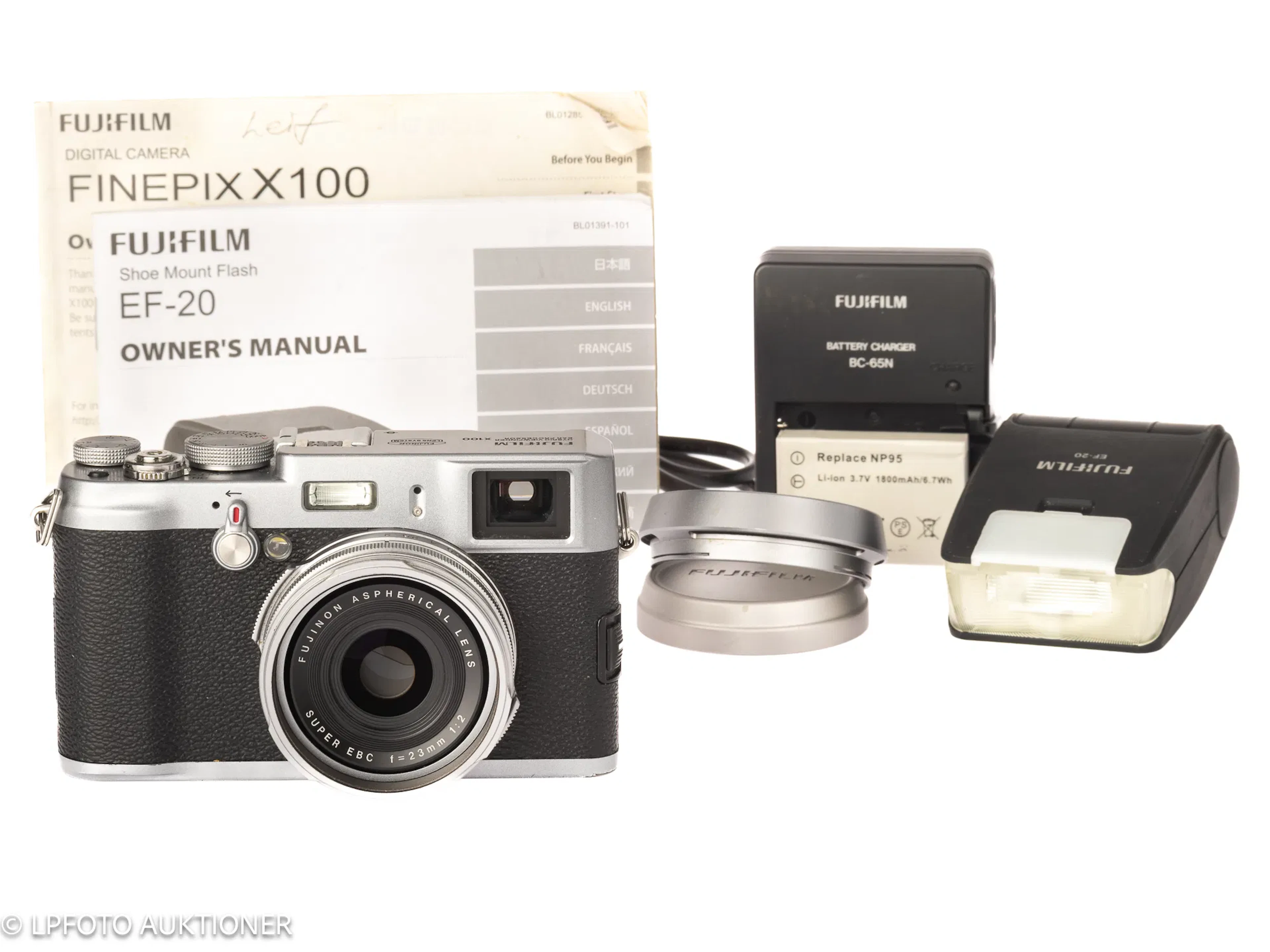 Fujifilm X100 No.13M05951
