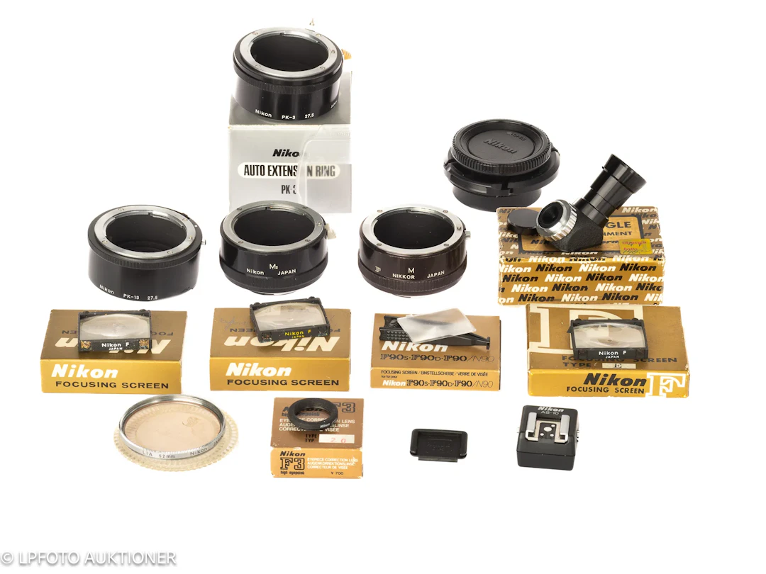 Lot with Nikon accessories