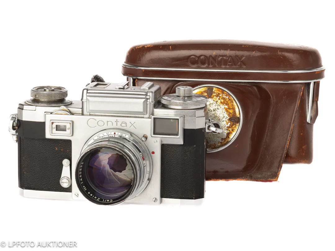 Contax IIIa No. D82358