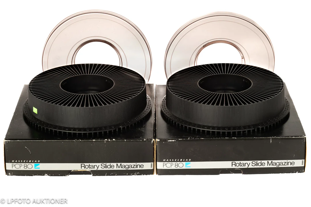 Lot with two Hasselblad PCP 80 slide magazines