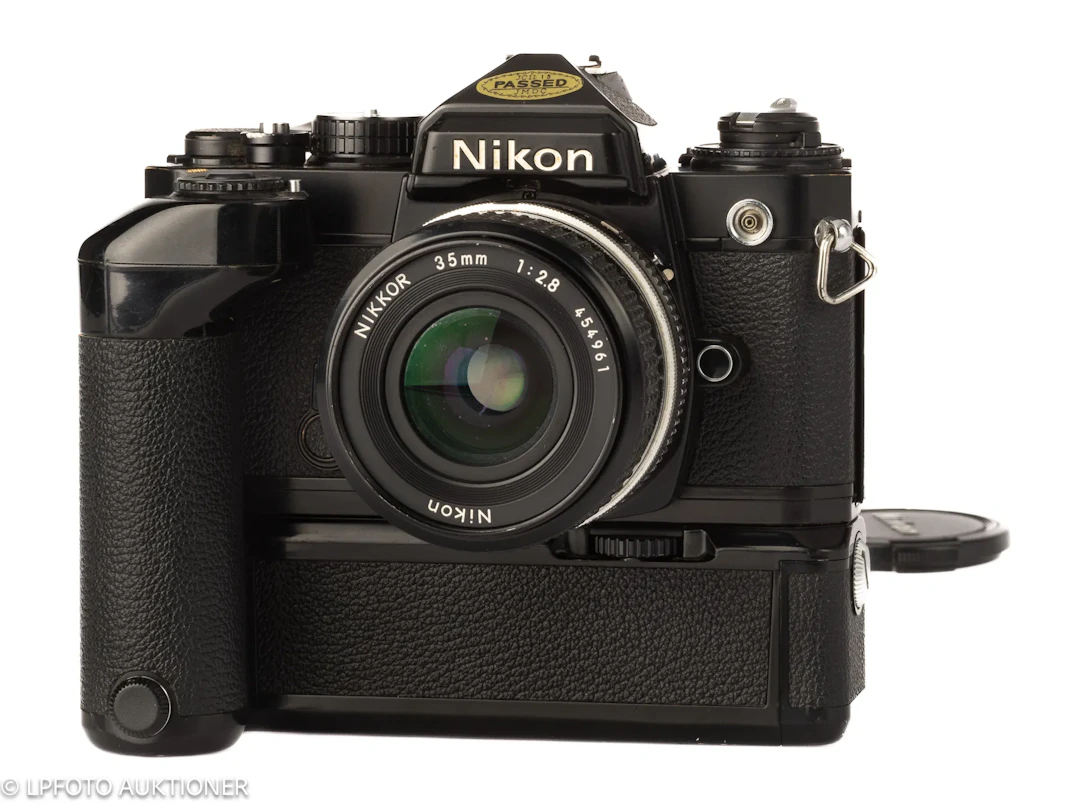 Nikon FE No.3910845