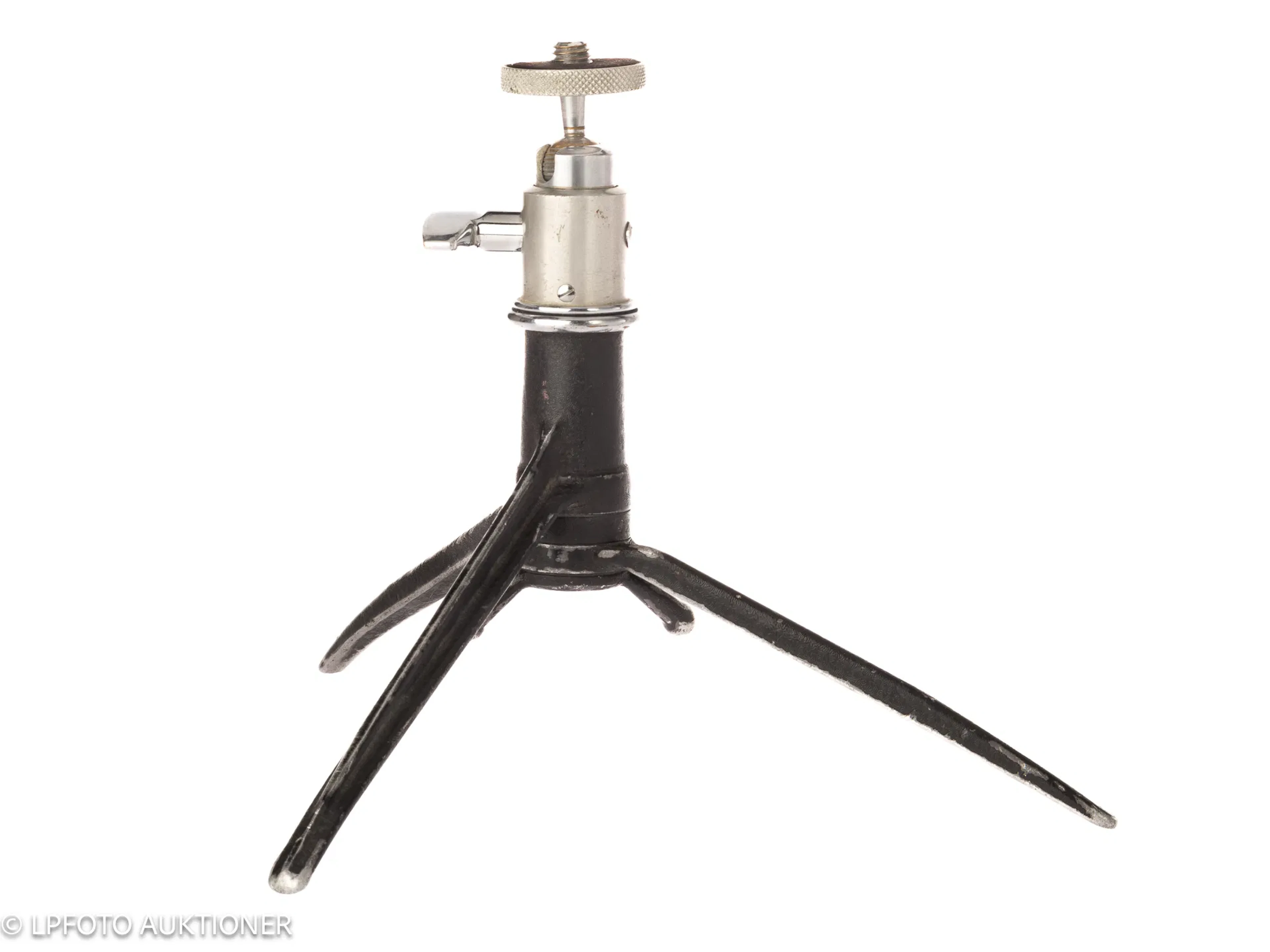 Table tripod and ball head