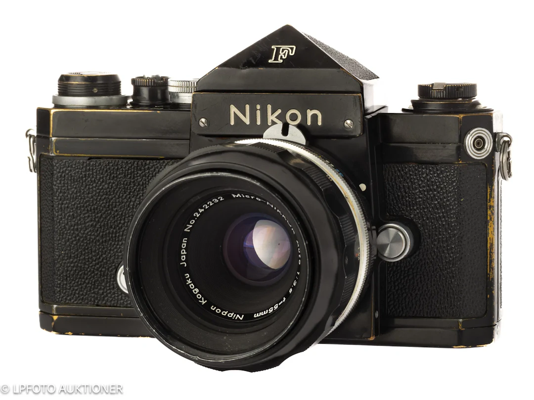 Nikon F No.6909927