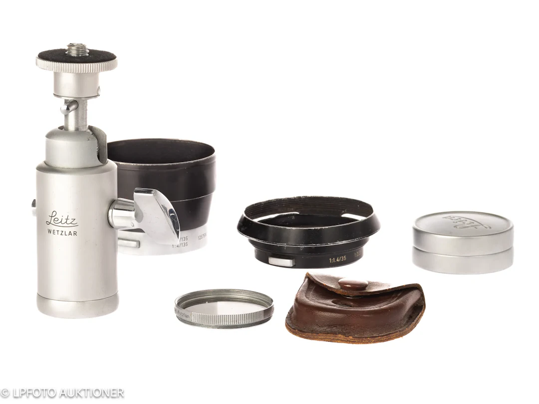 Lot with Leitz accessories
