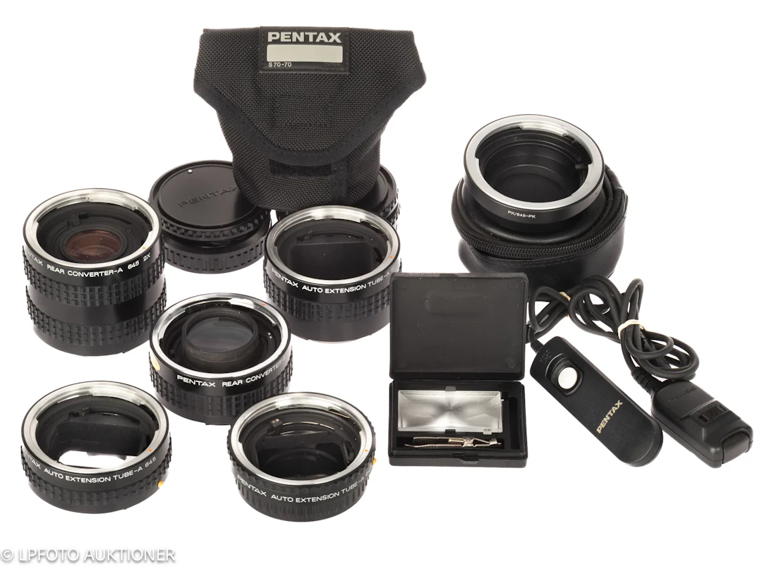 Lot with Pentax 645 Accessories
