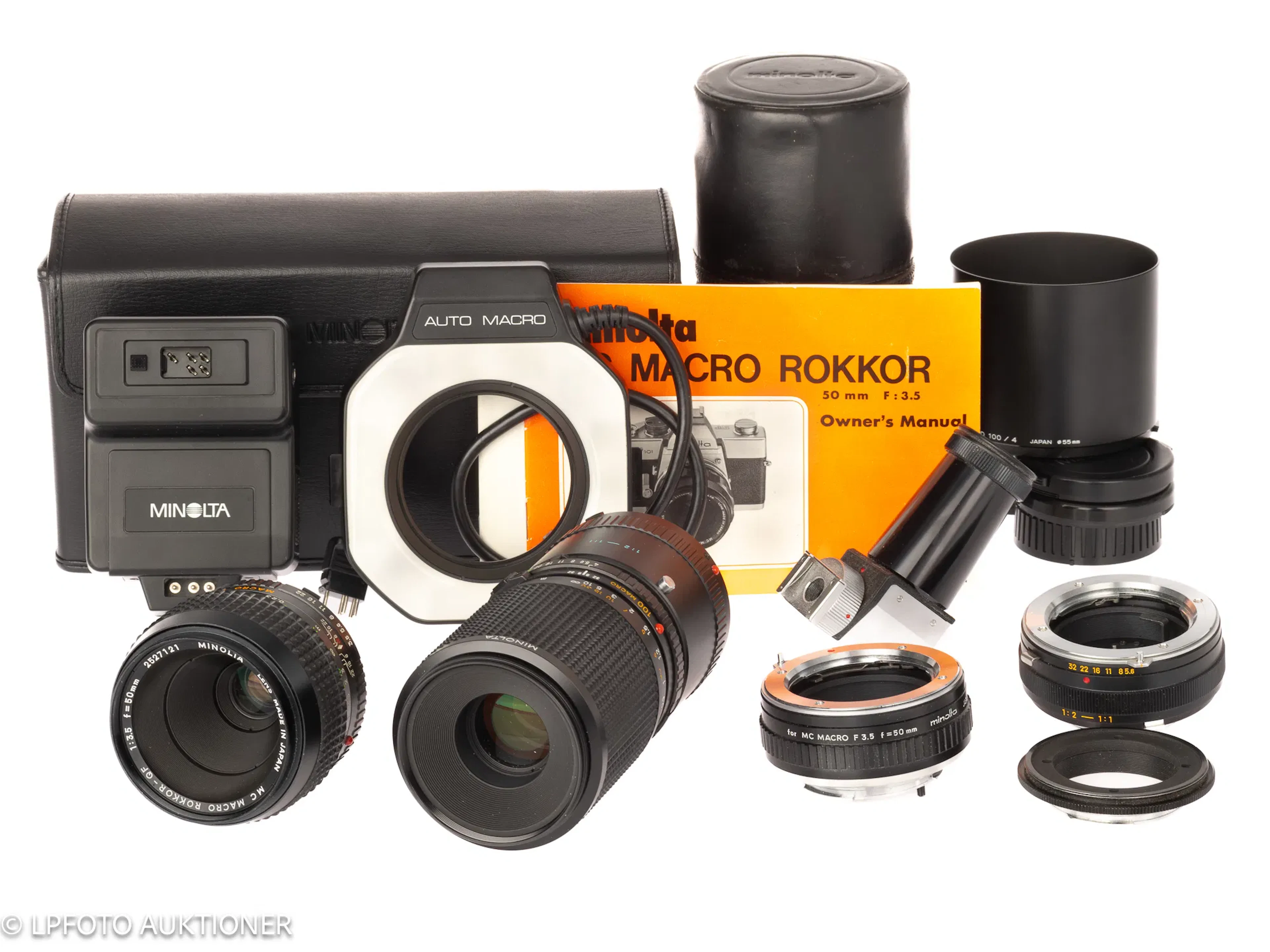 Lot with 2 Minolta macro lenses and 1 ring flash