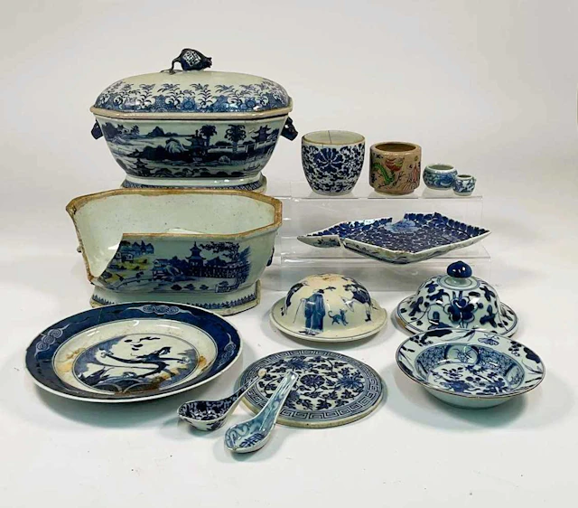 A quantity of Chinese porcelain comprising various pots