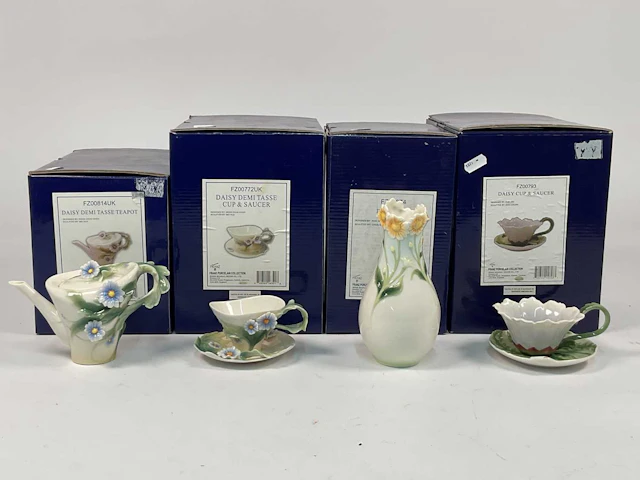 FRANZ PORCELAIN; items consisting of a Daisy demi tasse teapot no FZ00814UK