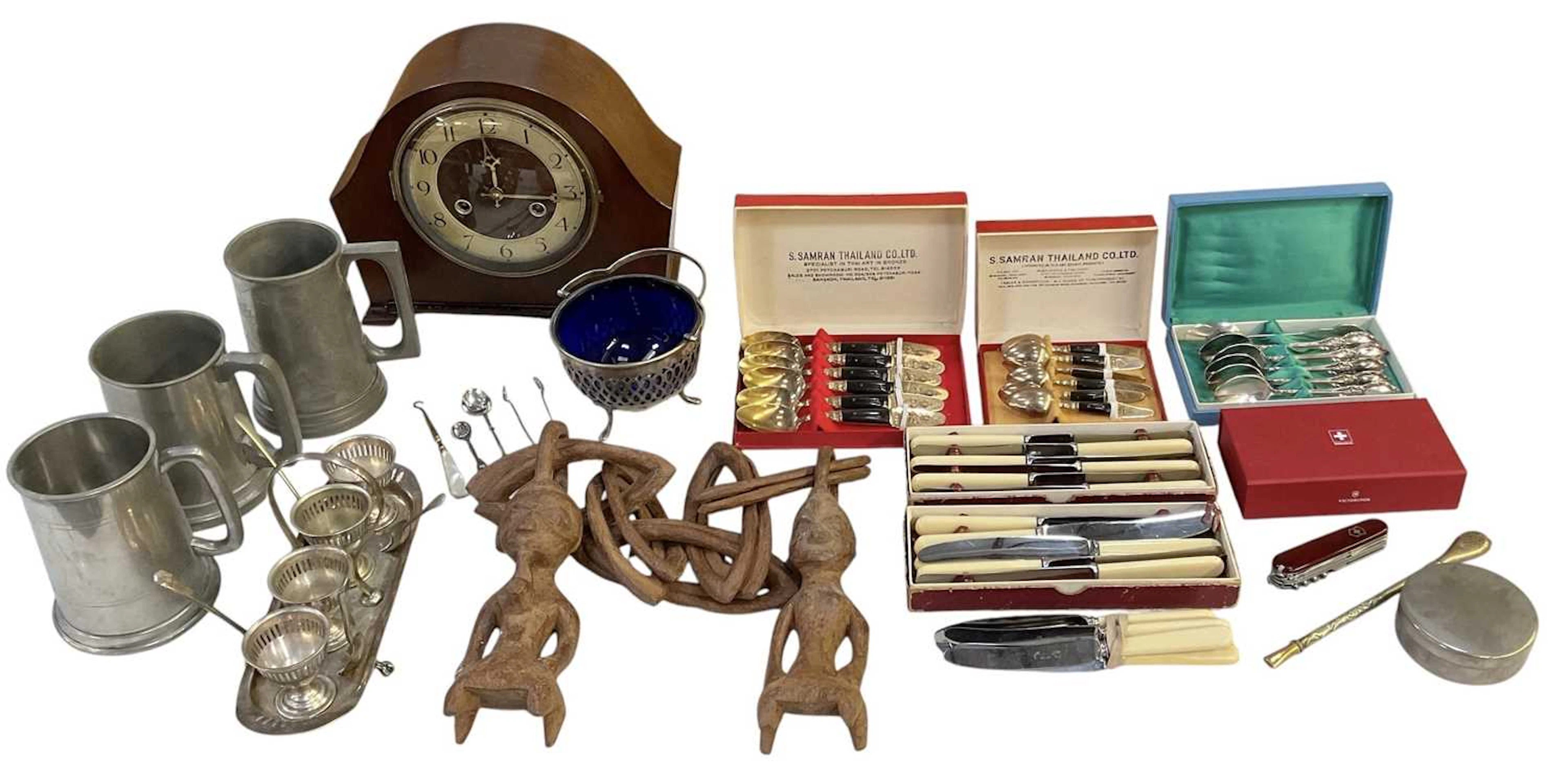 A quantity of assorted collectors' items