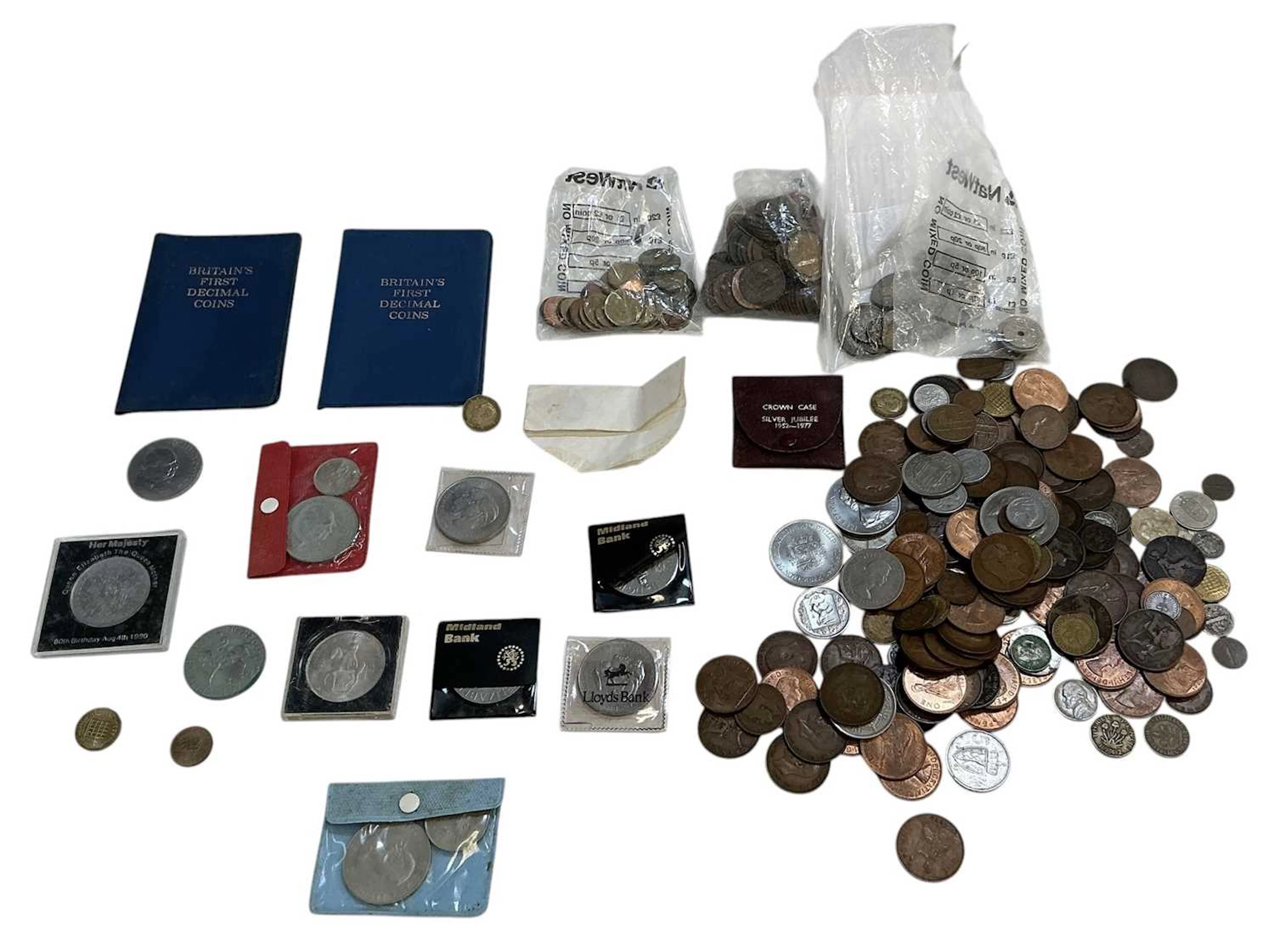 A quantity of assorted all world coinage