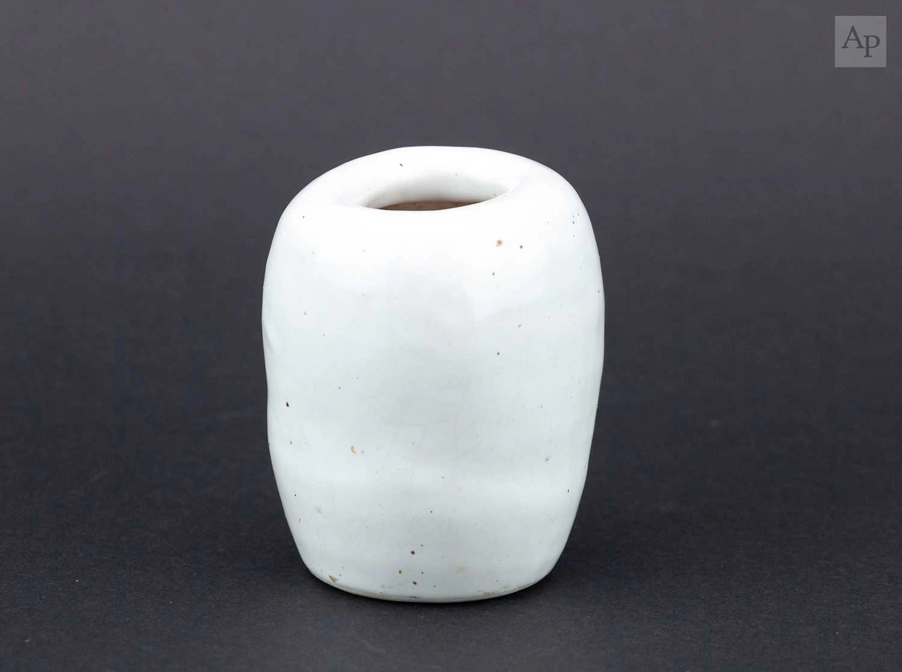 LUCIE RIE (1902-1995); a small porcelain potato pot with...