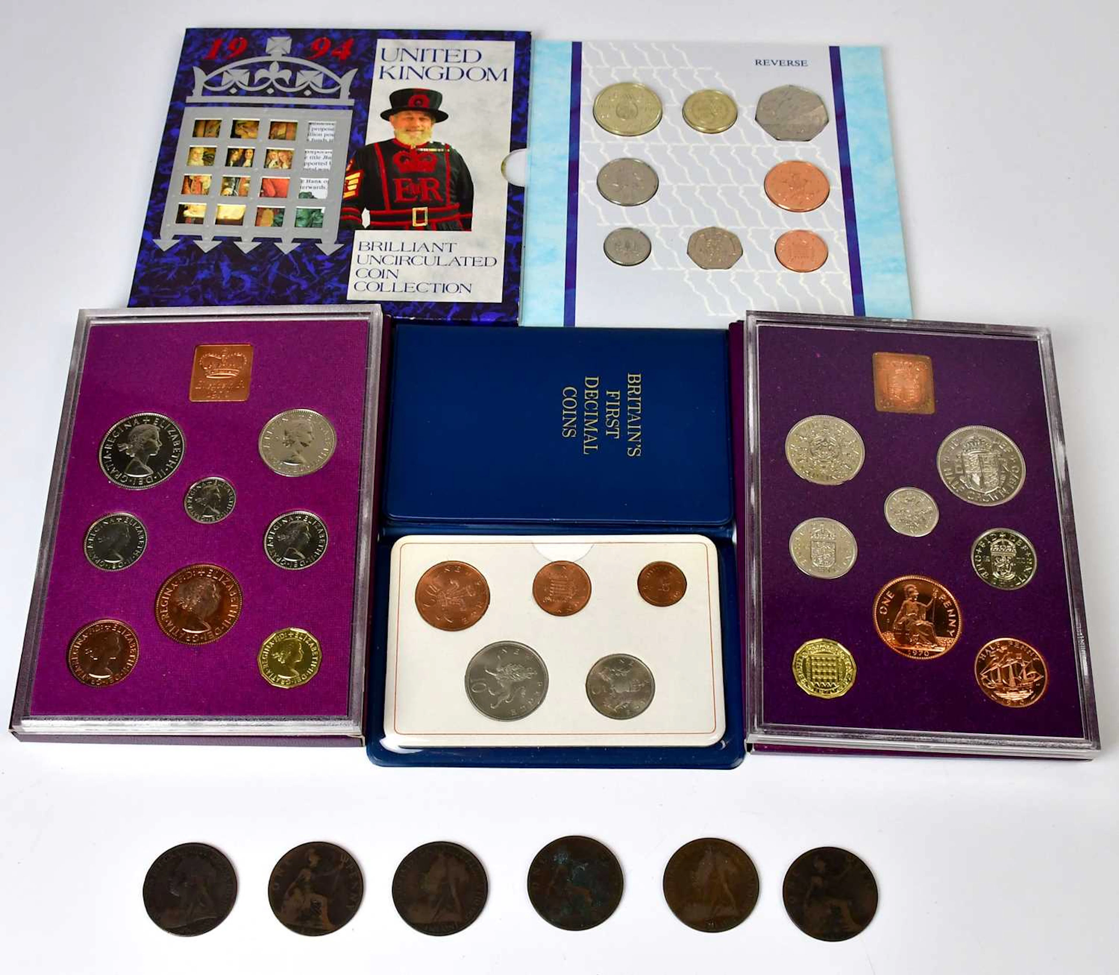 A mixed lot of pre and post-decimal United Kingdom coinage