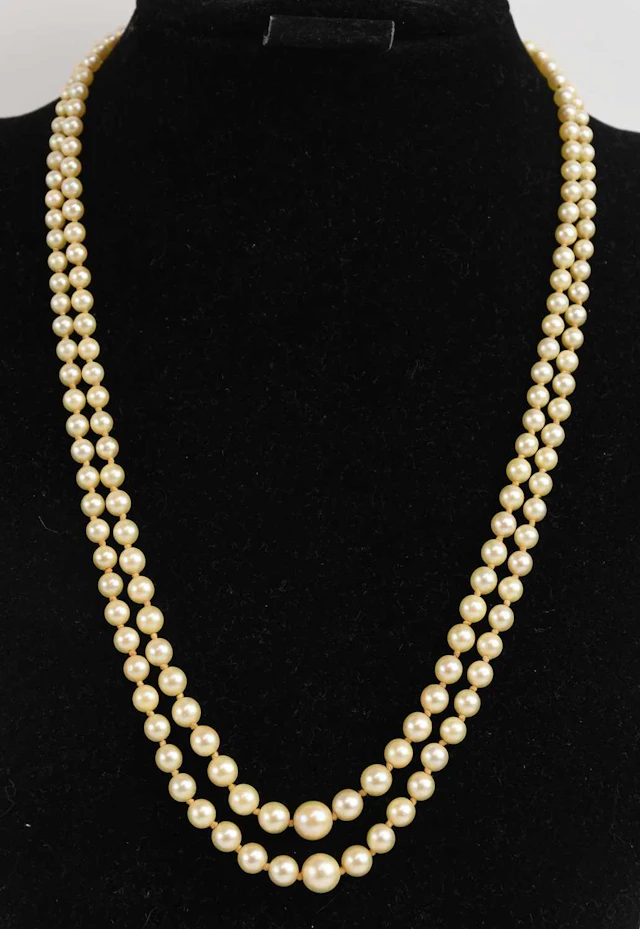 A cultured pearl double strand bead necklace