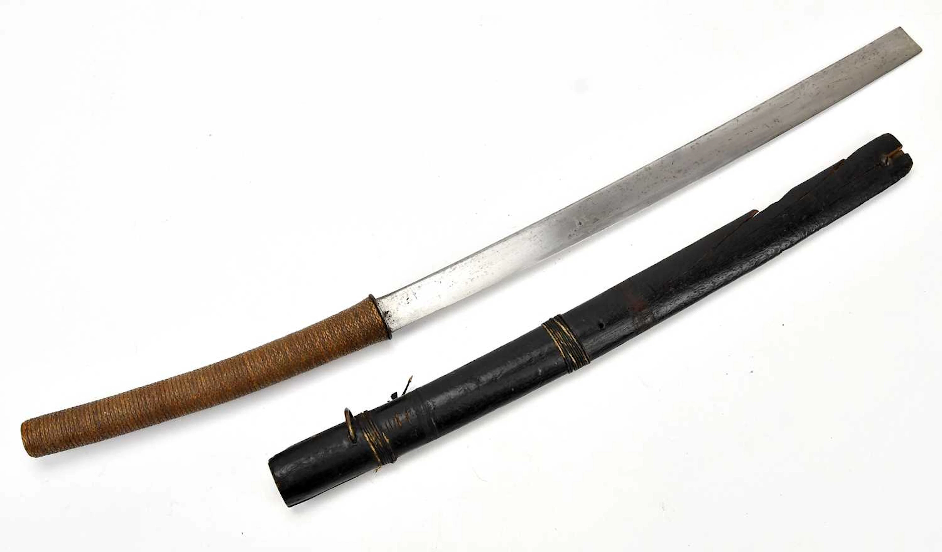 A Burmese dha (daab) with wrapped handle