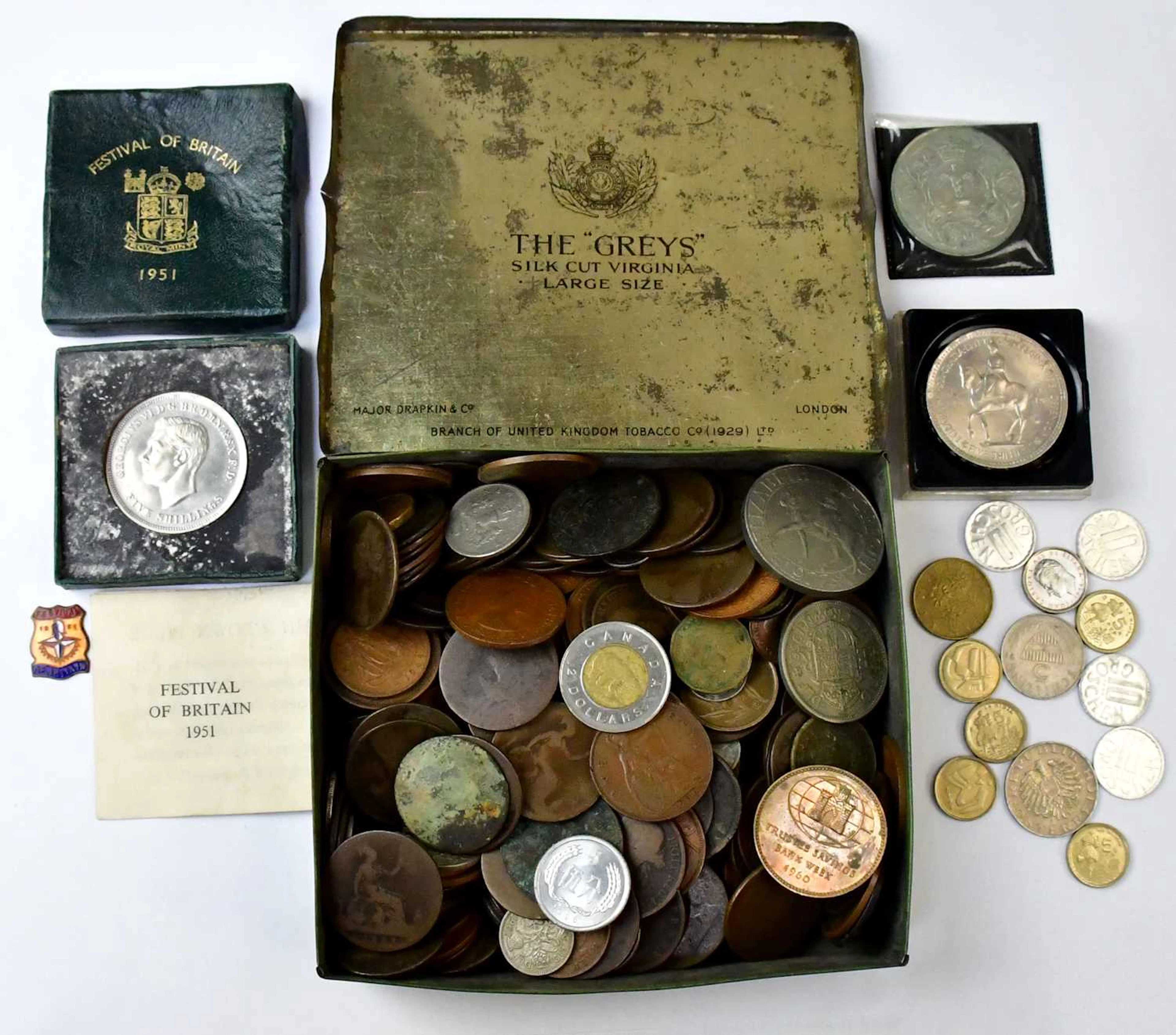 A mixed lot of United Kingdom and World coinage