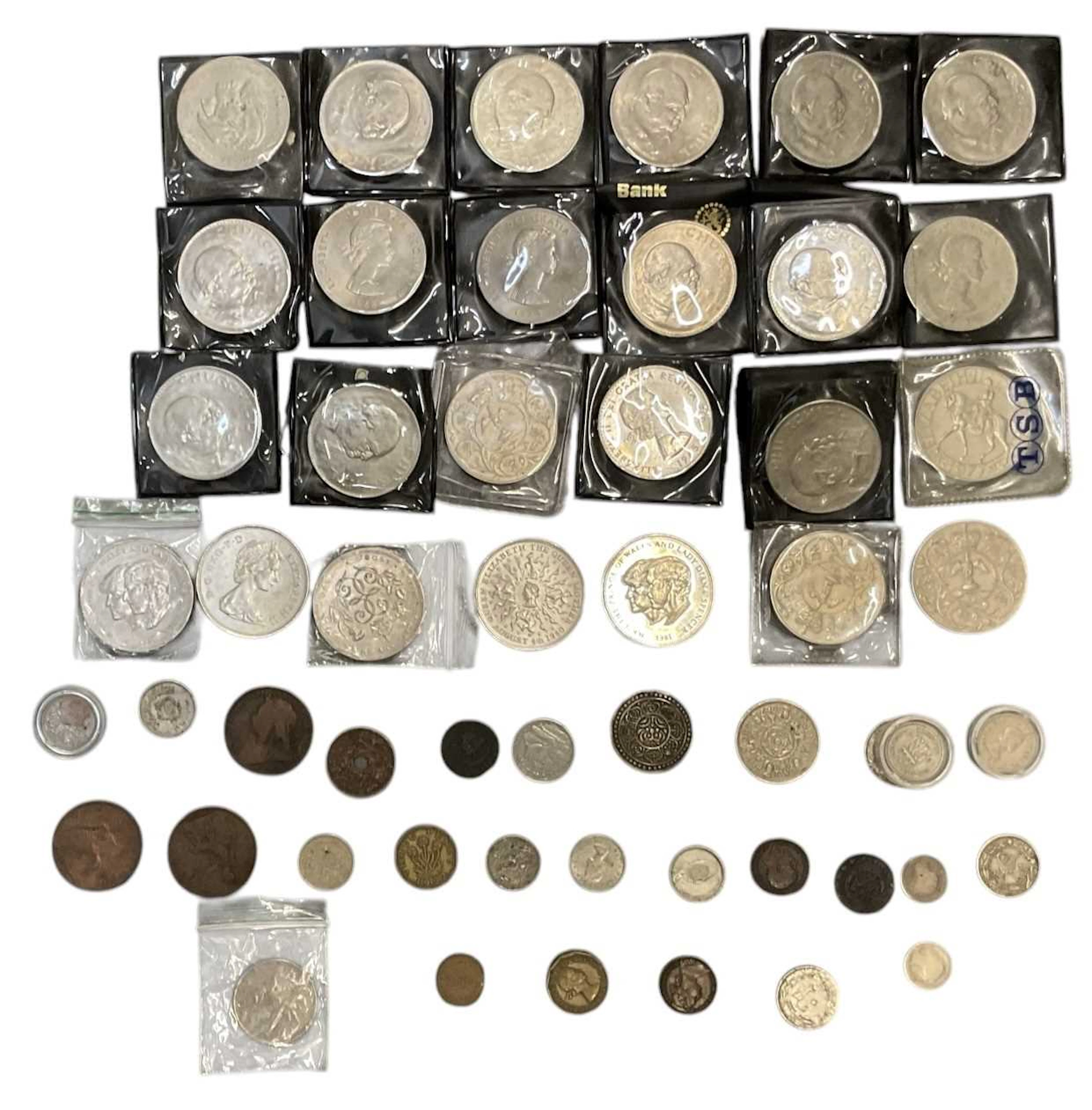 A quantity of assorted sundry coinage including commemorative coins