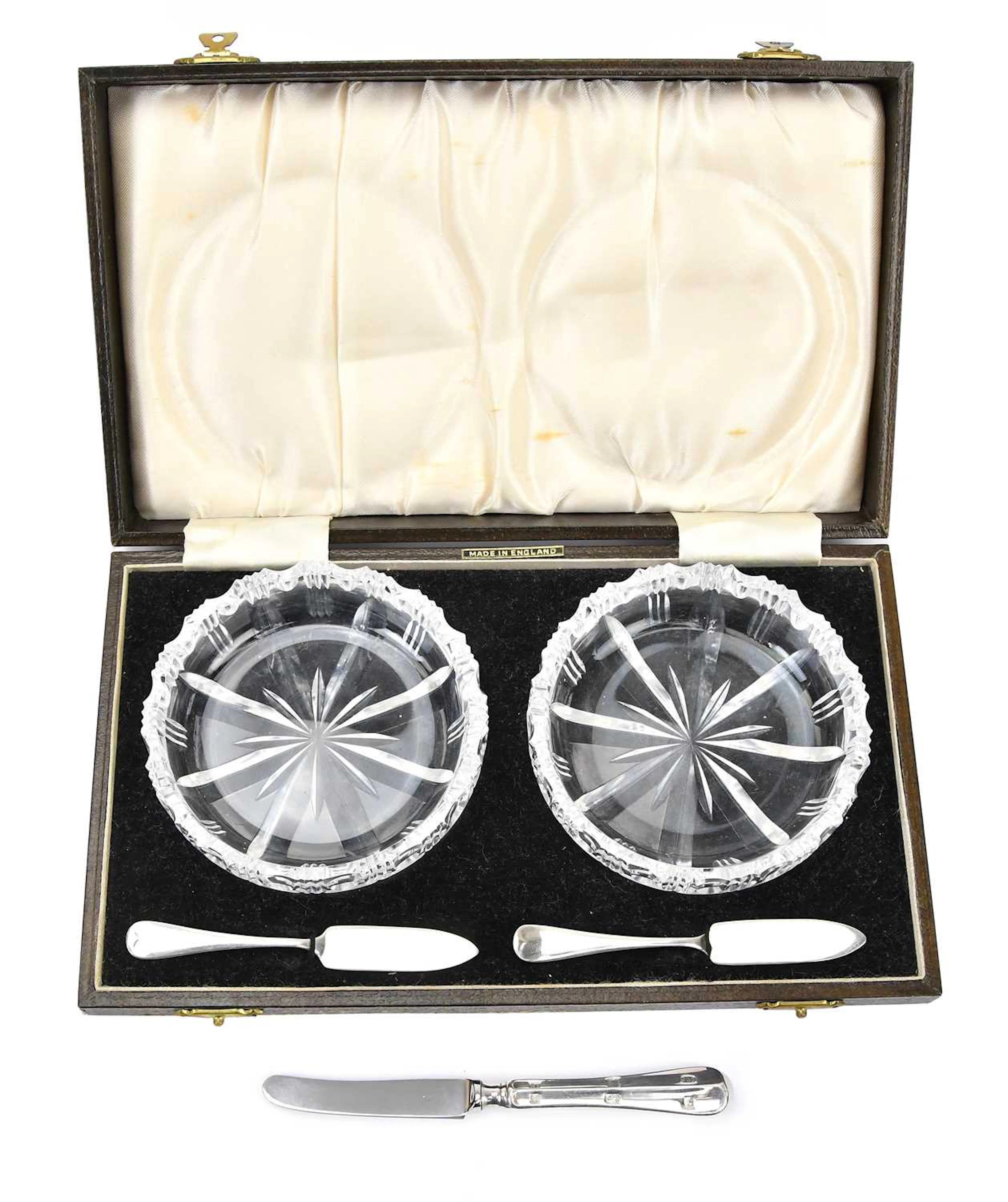 BARKER BROS LTD; a pair of Elizabeth II hallmarked silver butter knives