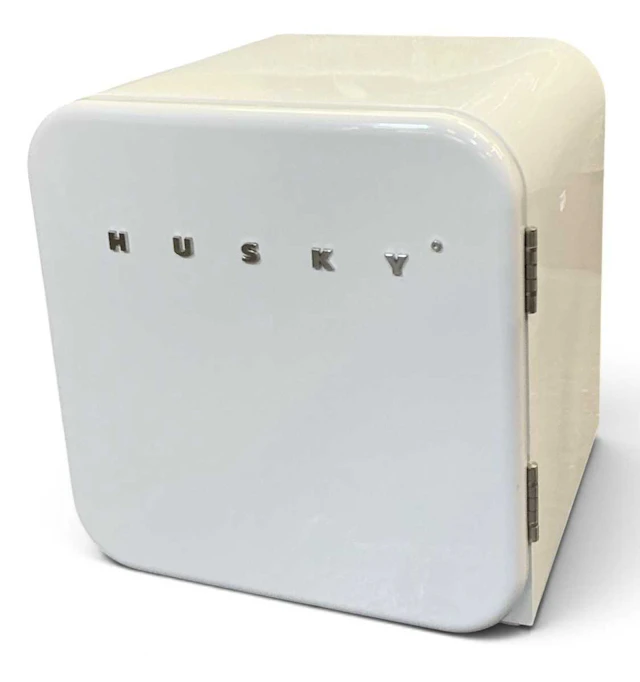 HUSKY; a modern tabletop mini fridge