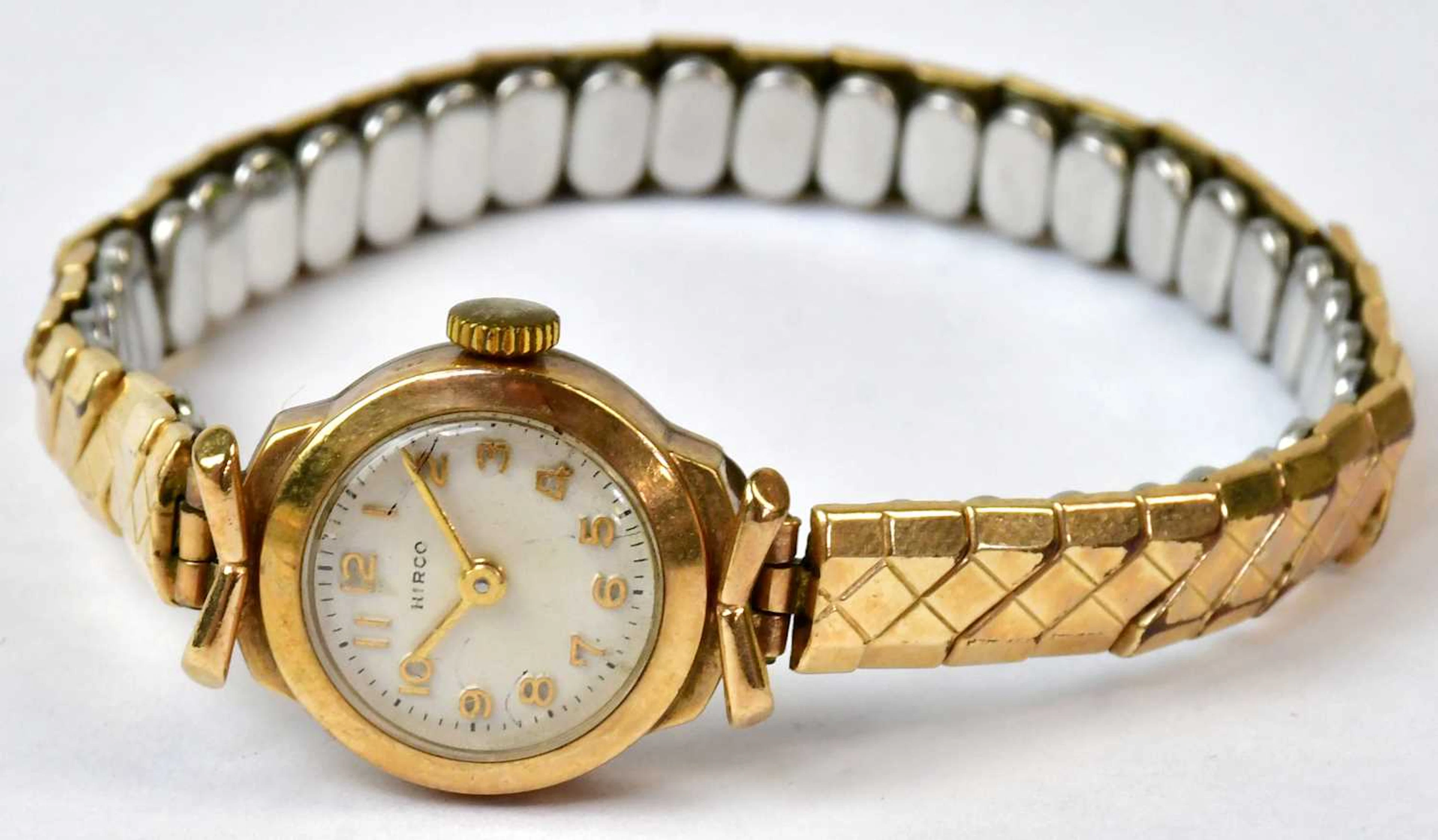 A 9ct yellow gold cocktail watch head