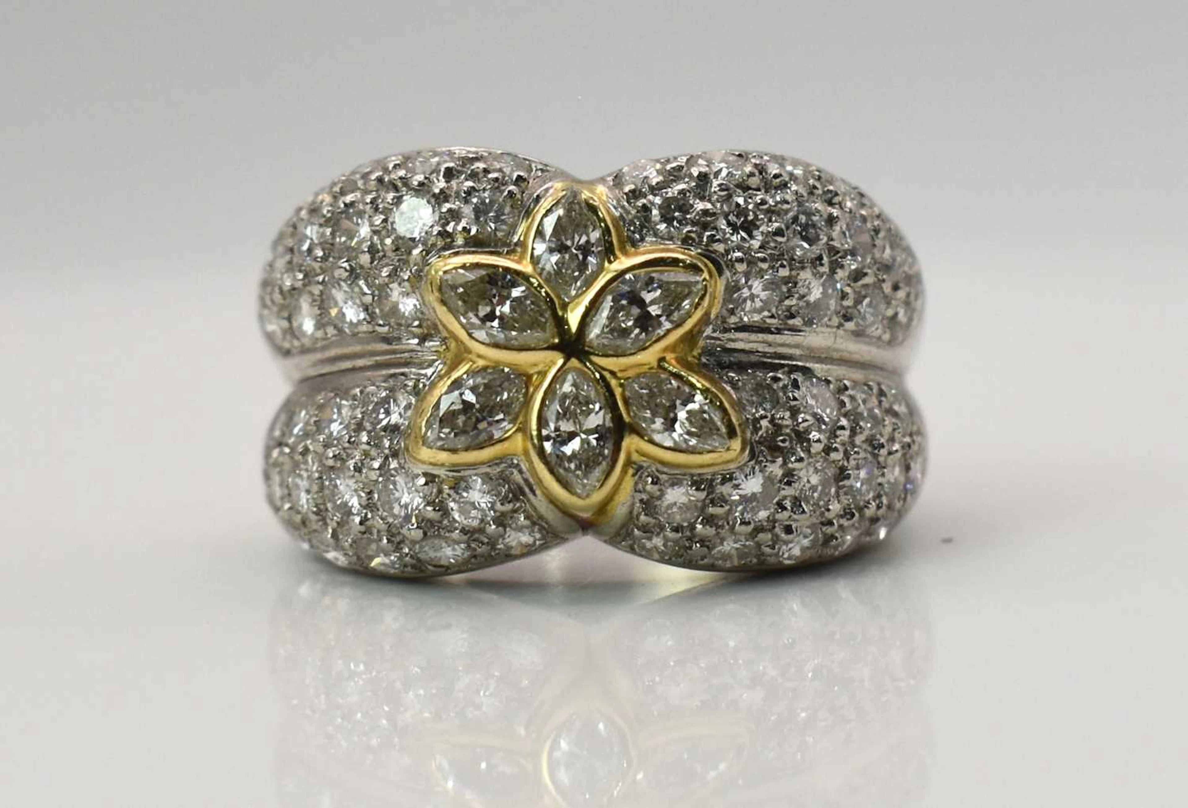 An 18ct white and yellow gold cocktail ring