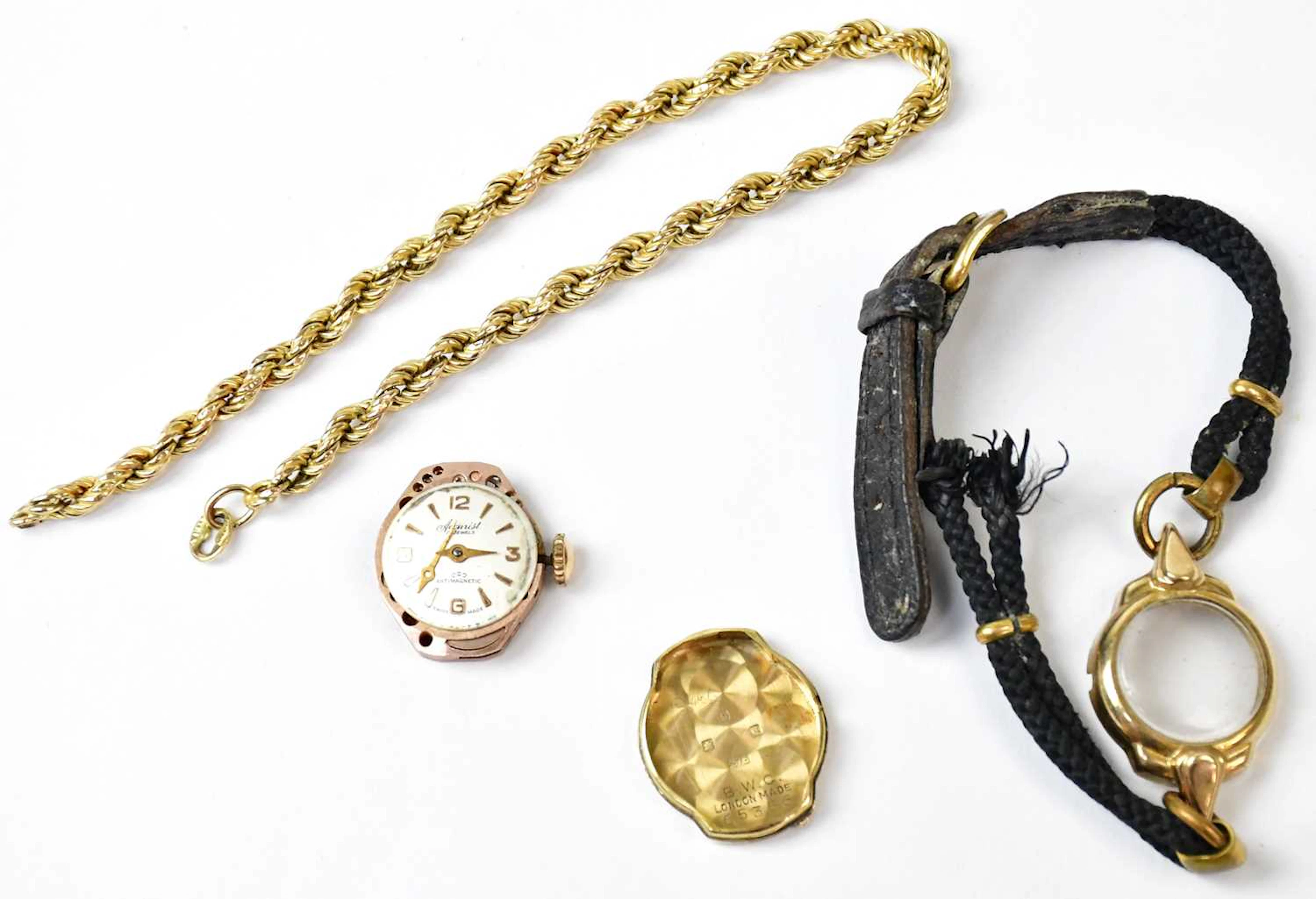 An Accurist 9ct yellow gold cocktail watch head