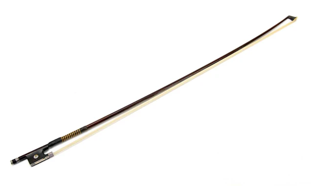 A pernambuco/ octagonal French cut violin bow