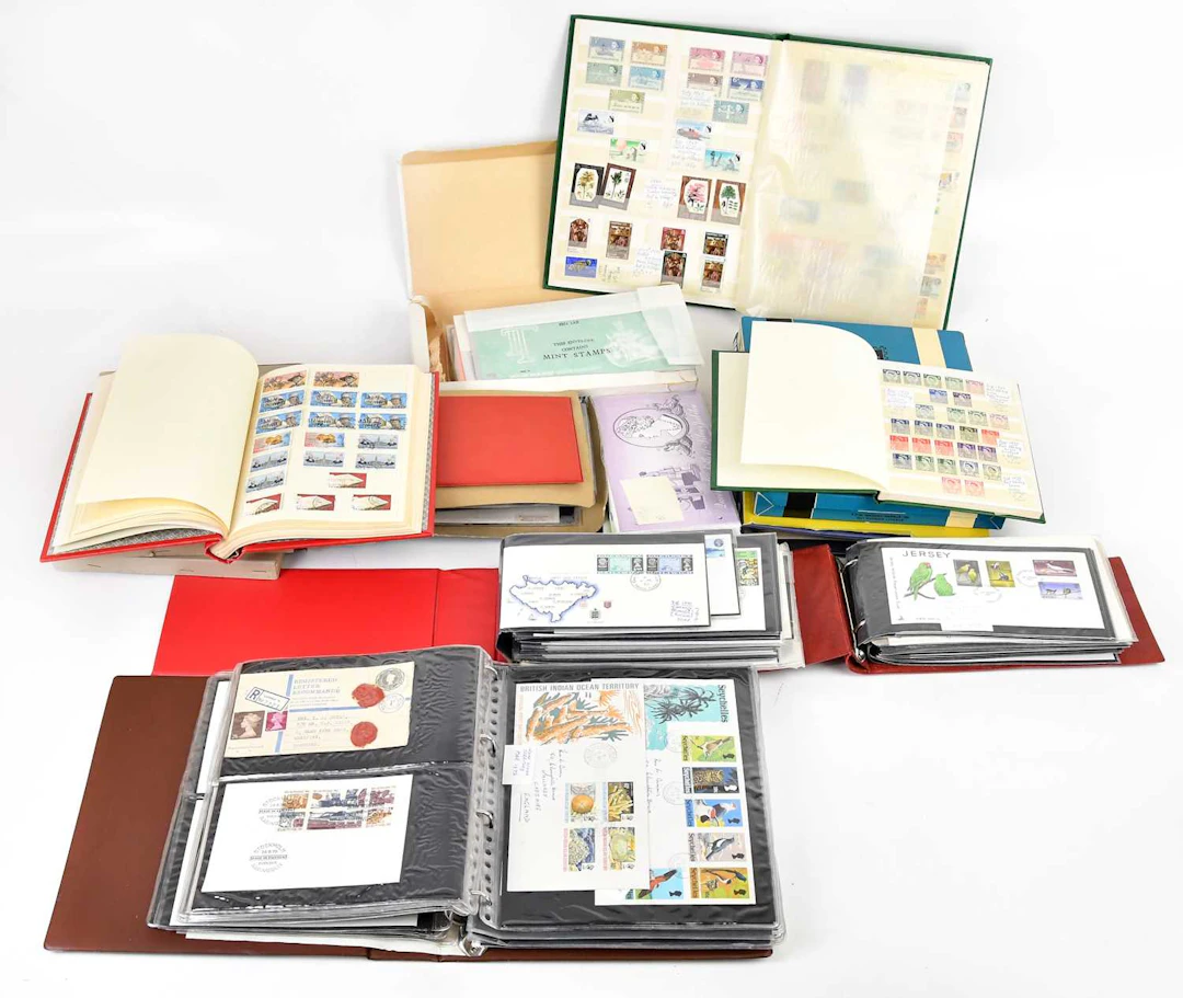 WORLD; a large tub with various albums
