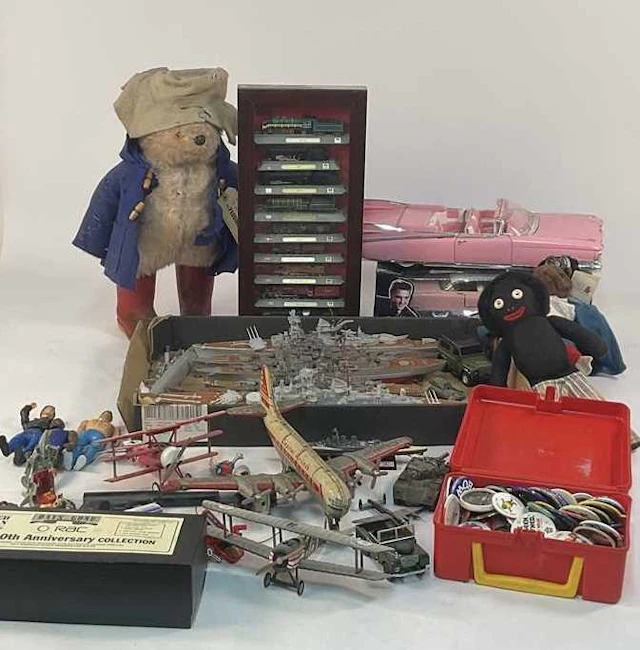 A quantity of vintage and newer toys