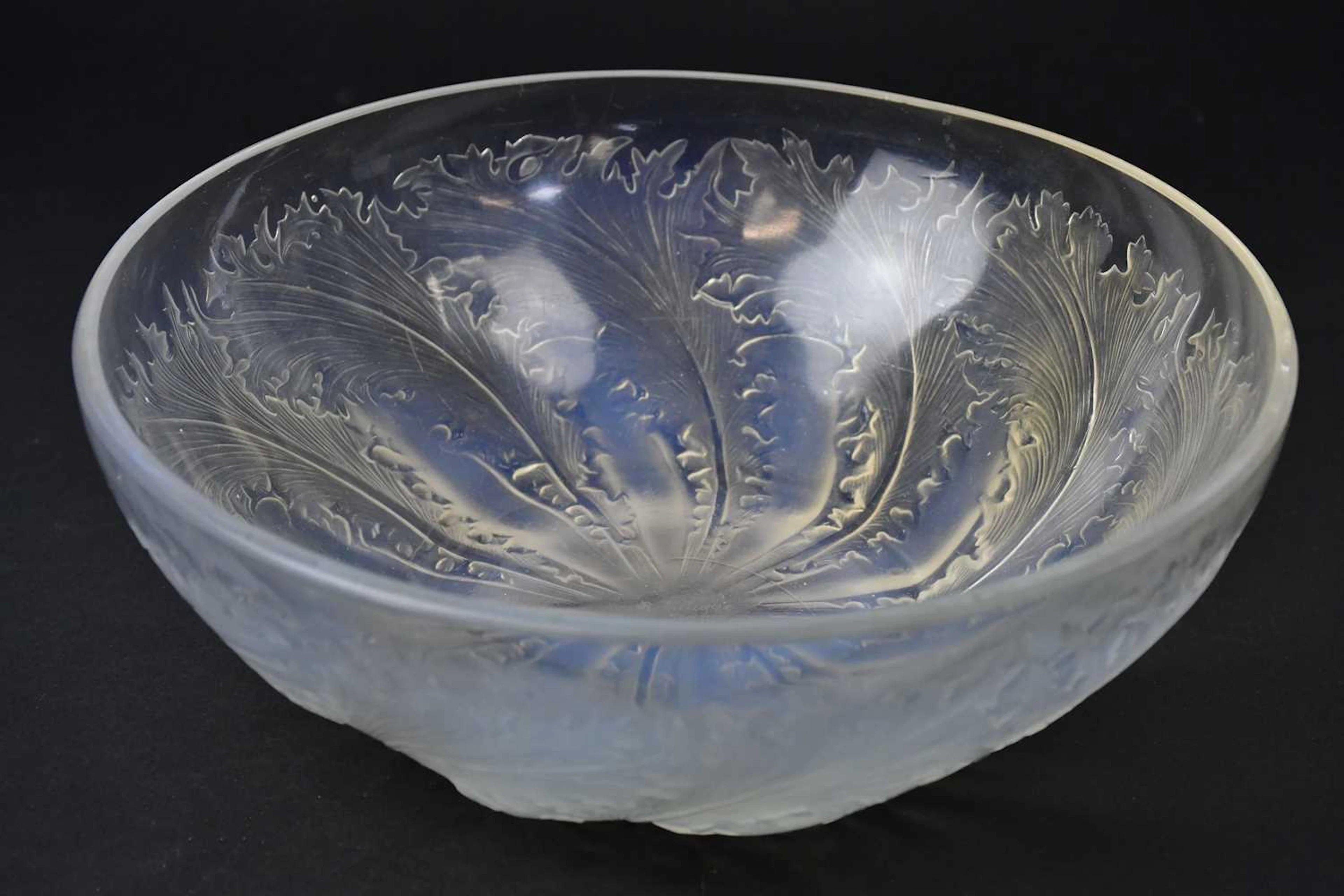 LALIQUE; a 'Chicory' pattern frosted opalescent glass bowl